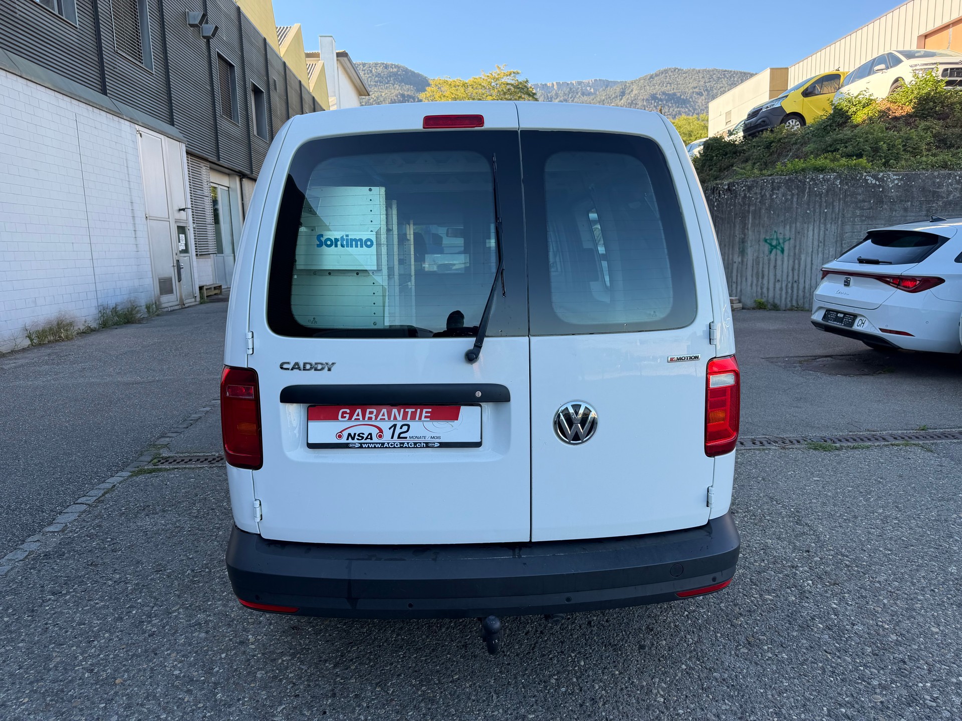 VW Caddy Maxi 2.0TDI 4Motion BlueMotion Technology DSG ** Klimaanlage ** Anh-Kupplung ** Airbag ** Frisch Ab MFK & Service **-image-10