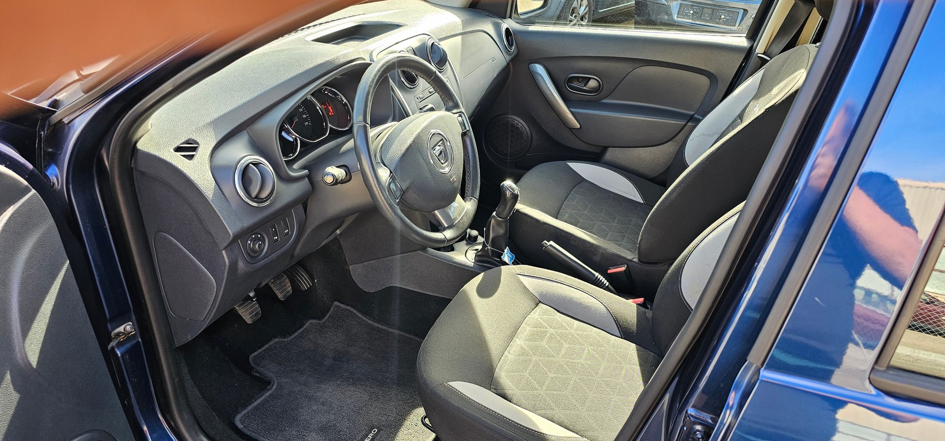 DACIA Sandero Tce 90 Stepway Lauréate-image-4