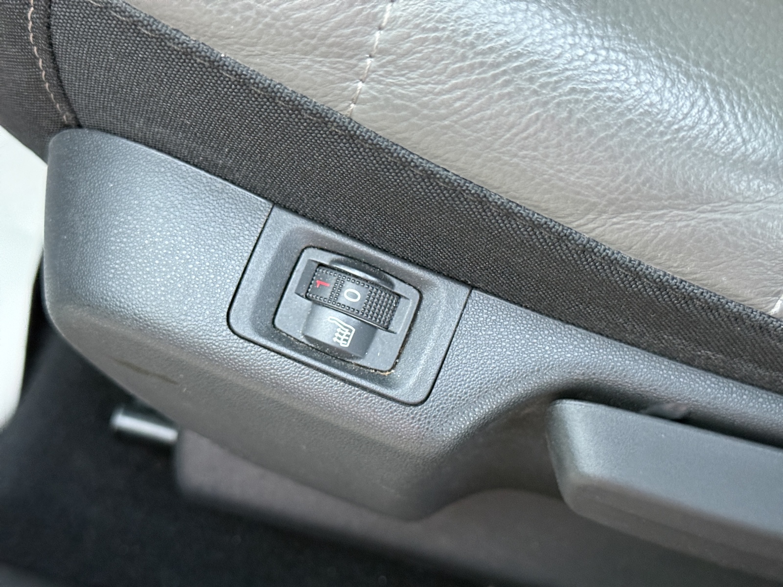 CITROEN C3 Aircross 1.2i PureTech Shine Pack EAT6-image-28