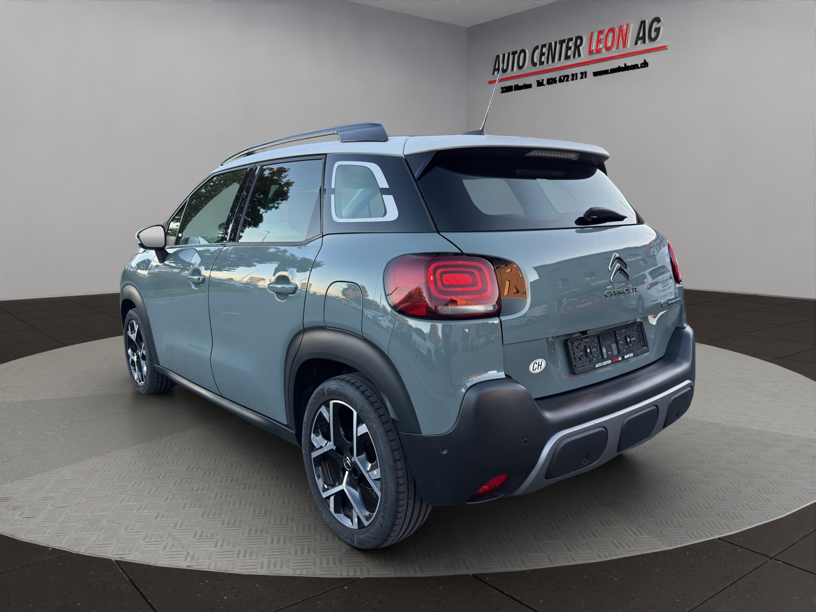 CITROEN C3 Aircross 1.2i PureTech Shine Pack EAT6-image-3