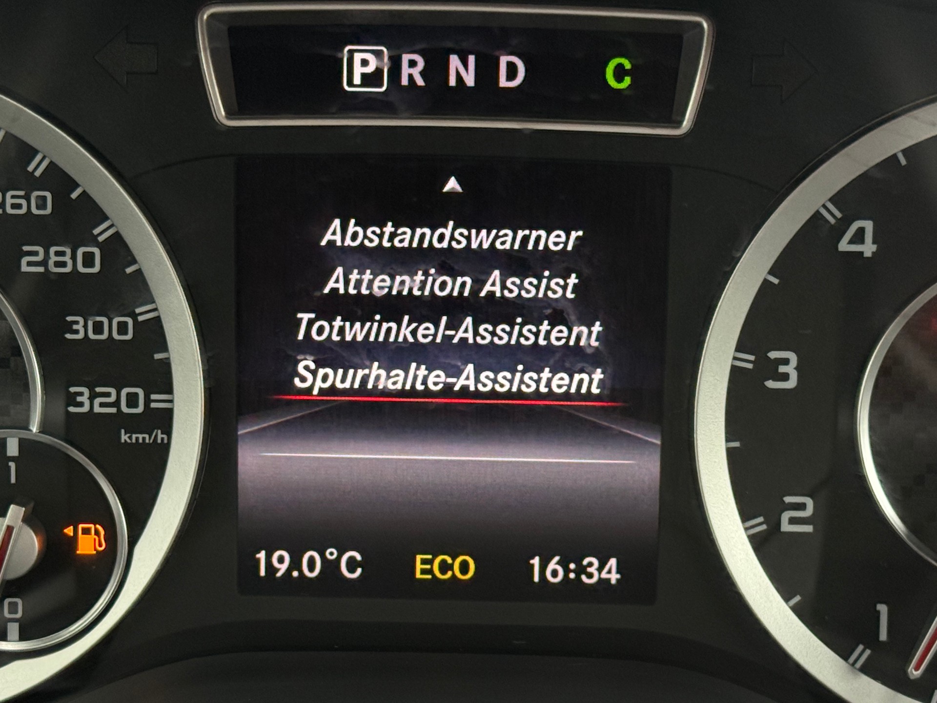 MERCEDES-BENZ A 45 AMG 4Matic Speedshift 7G-DCT-image-12