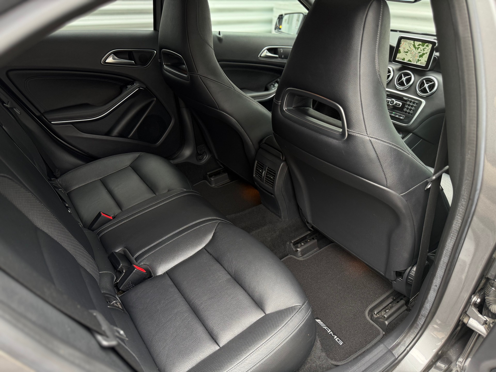 MERCEDES-BENZ A 45 AMG 4Matic Speedshift 7G-DCT-image-16