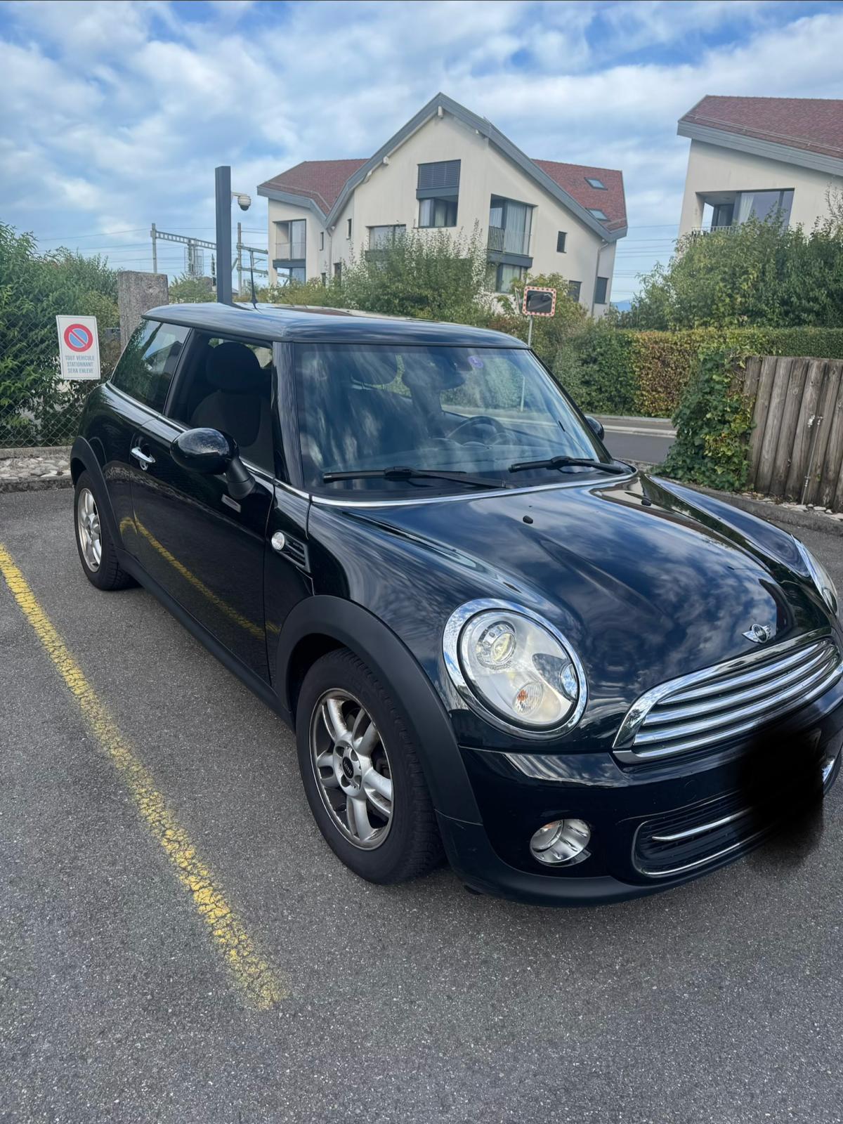 MINI 1.6i Cooper-image-0