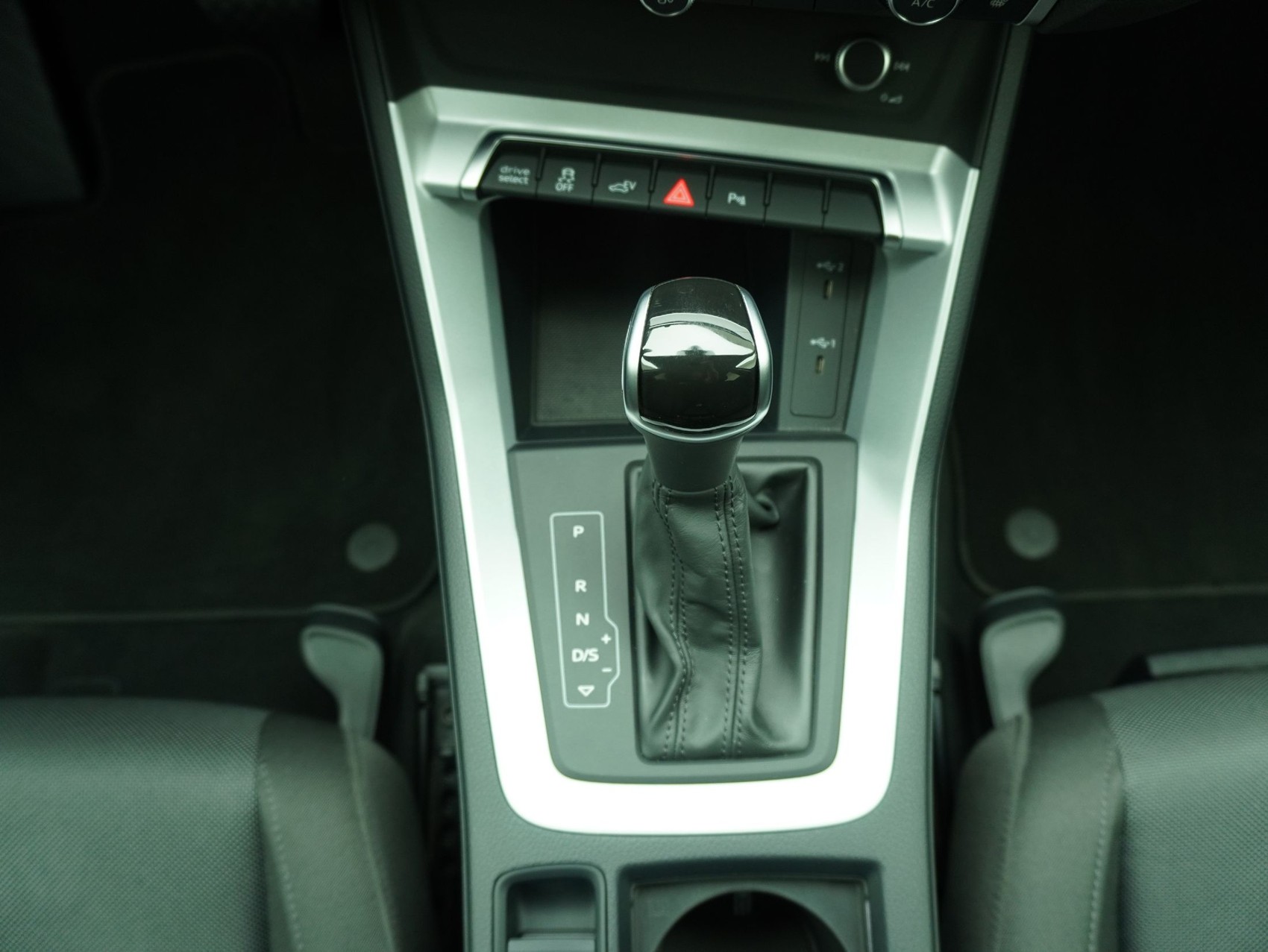 AUDI Q3 Sportback 45 TFSI e S-Tronic-image-13