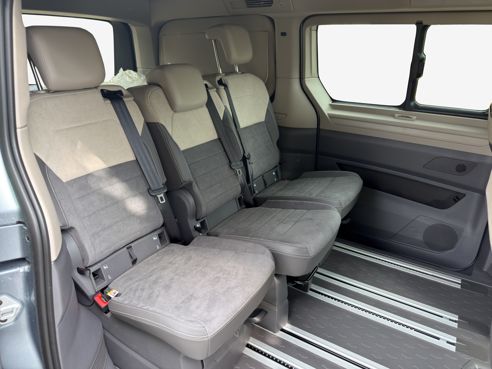 VW California 2.0 TDI Beach Tour-image-15