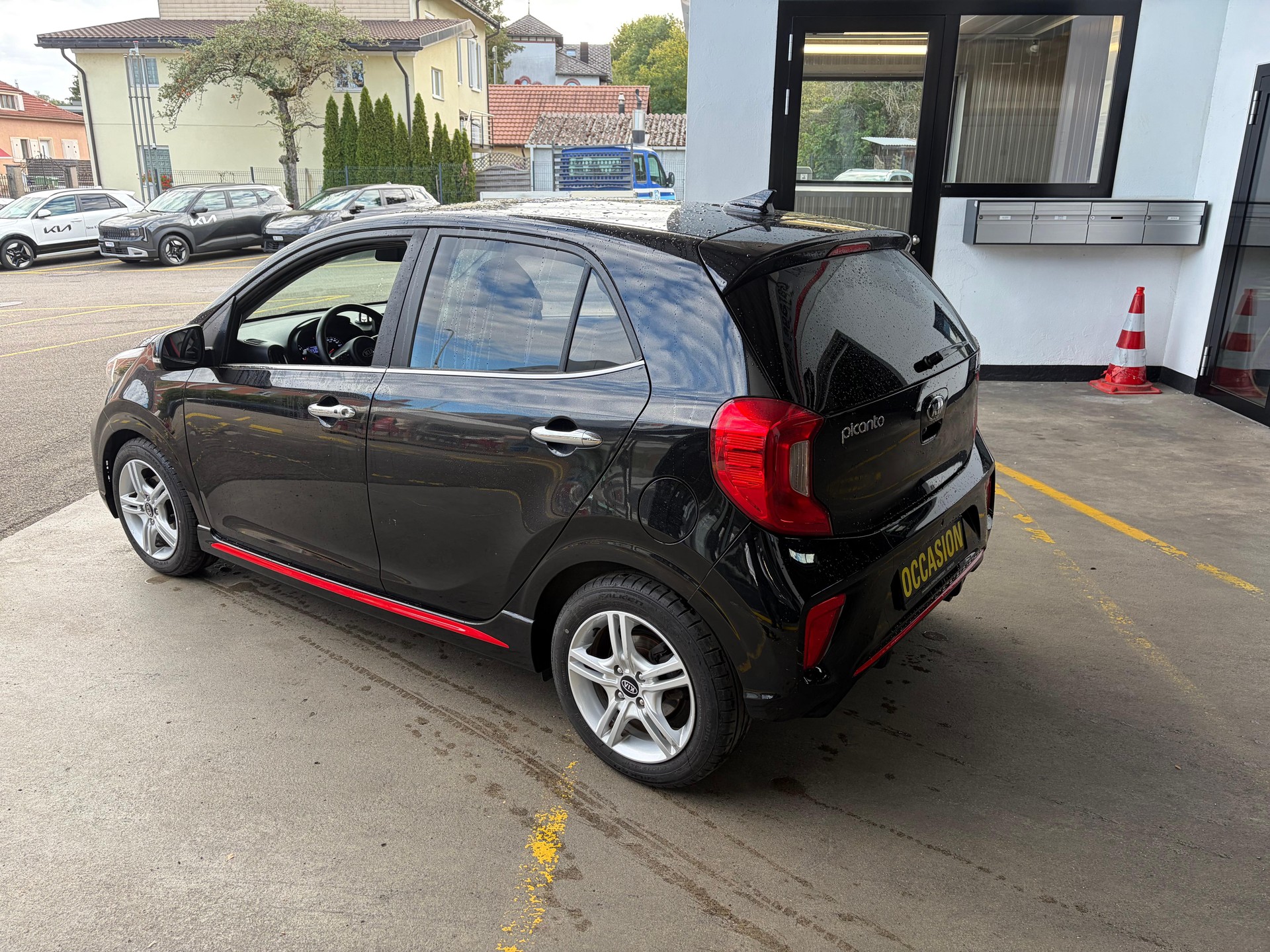 KIA Picanto 1.2 CVVT GT-Line-image-3