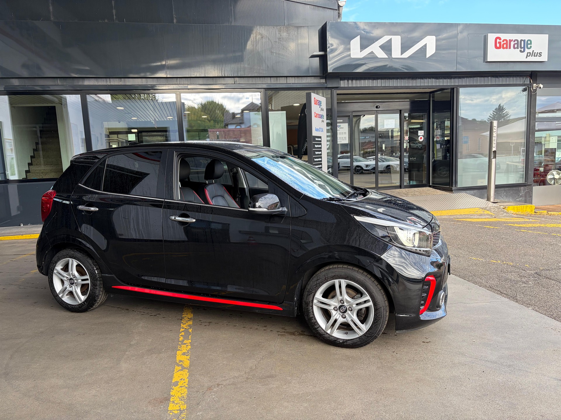 KIA Picanto 1.2 CVVT GT-Line-image-1
