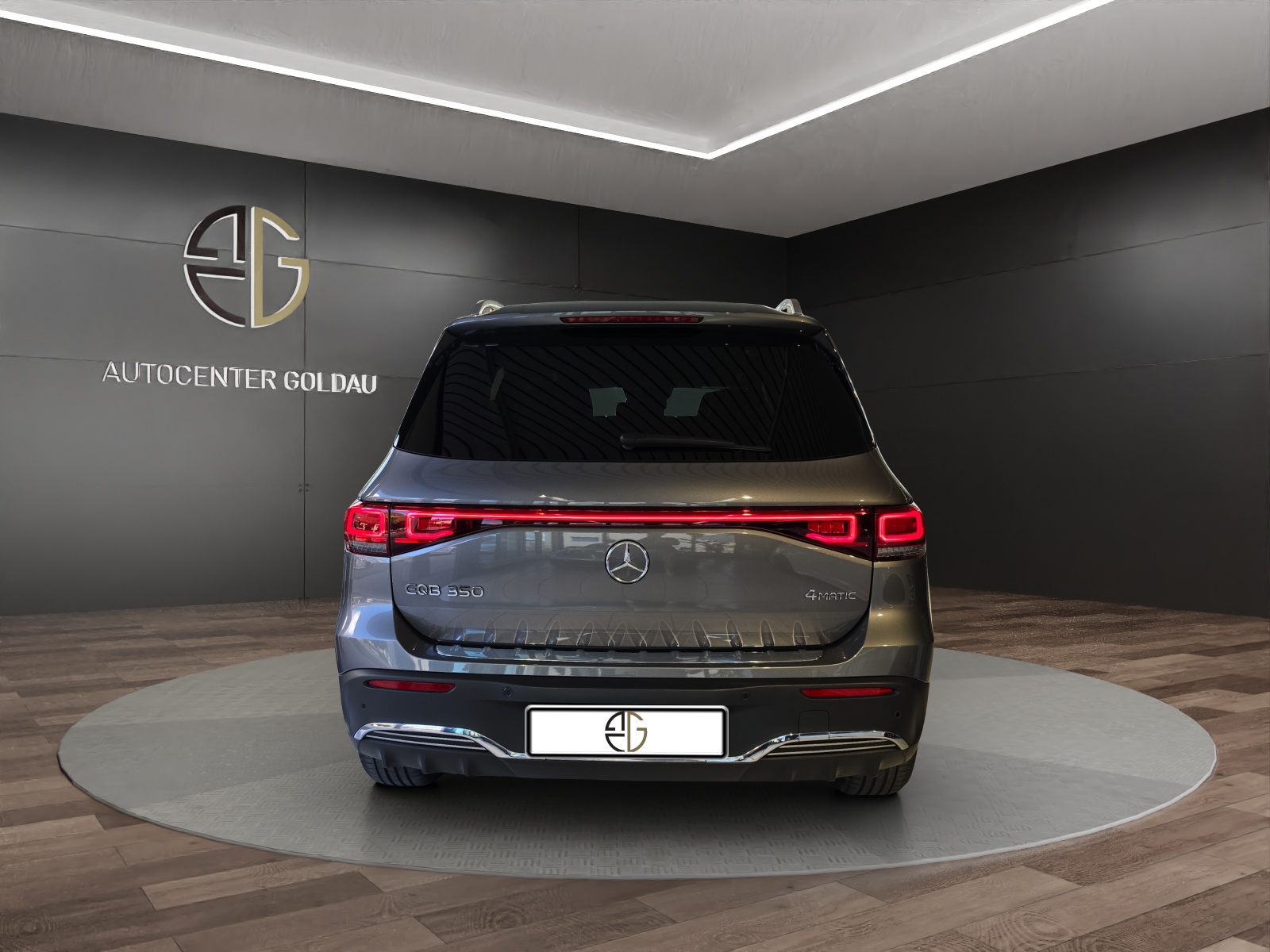 MERCEDES-BENZ EQB 350 AMG Line 4Matic-image-2
