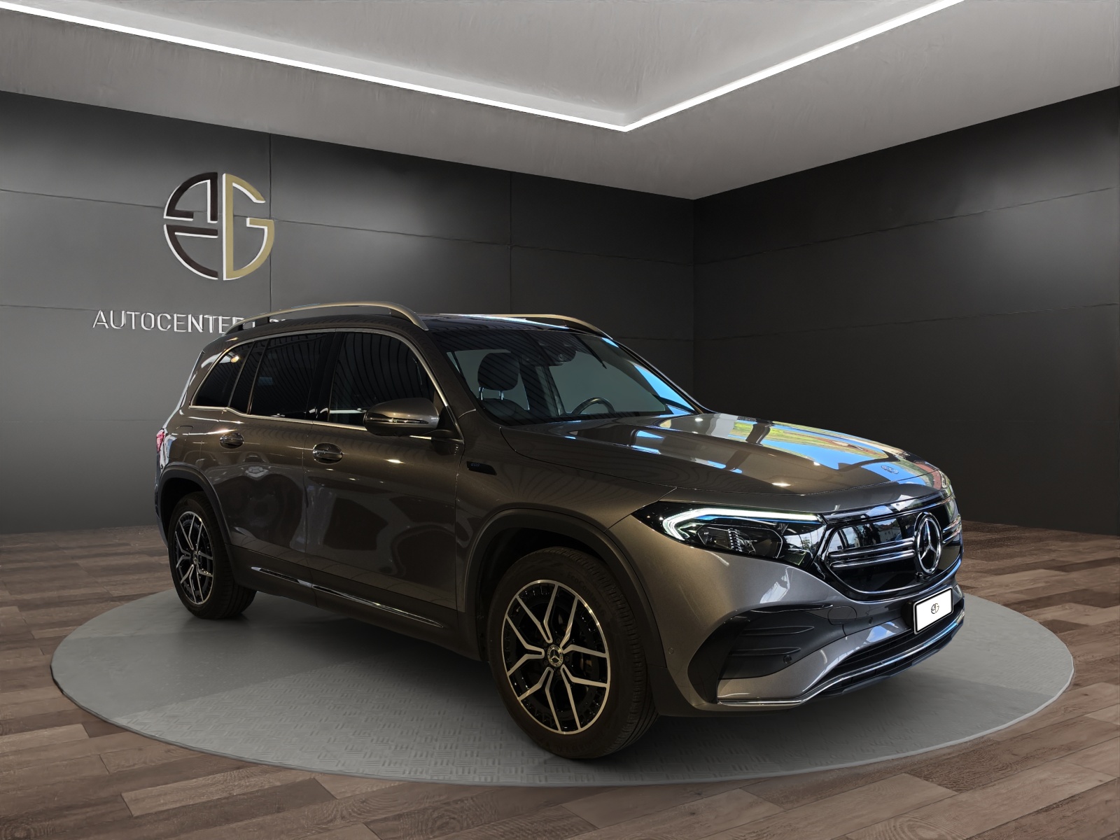MERCEDES-BENZ EQB 350 AMG Line 4Matic-image-5