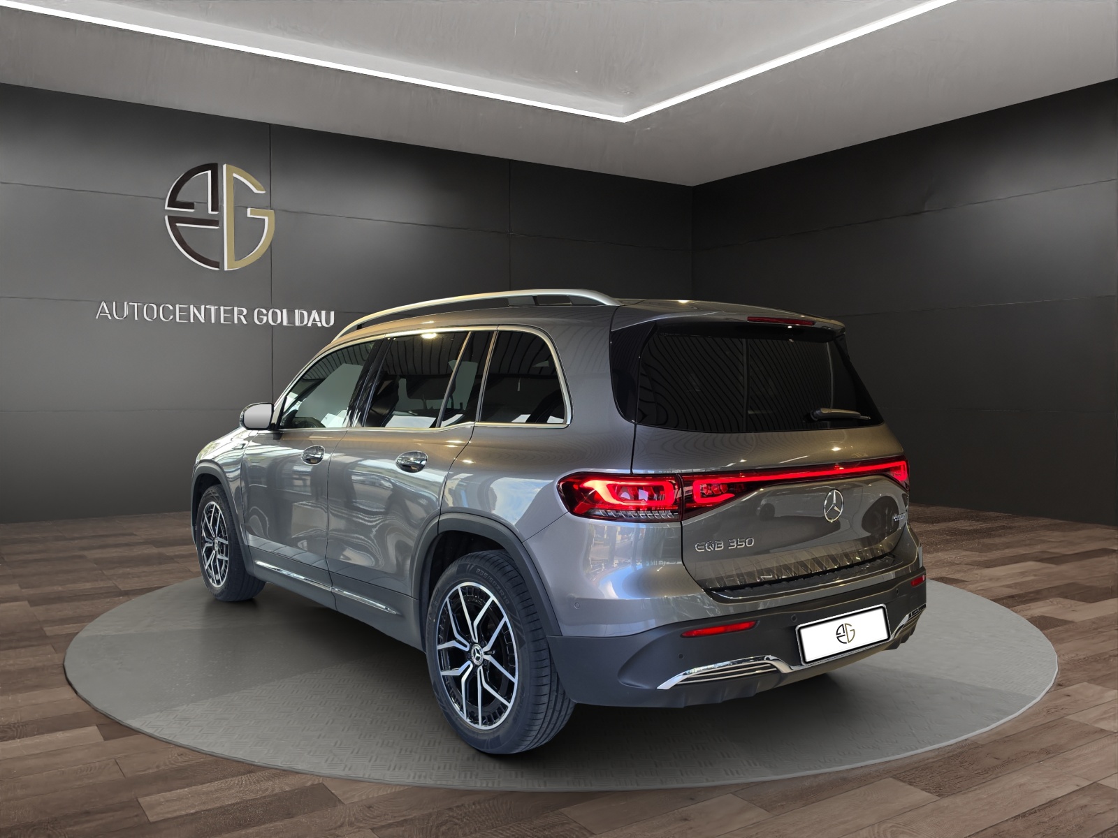 MERCEDES-BENZ EQB 350 AMG Line 4Matic-image-1