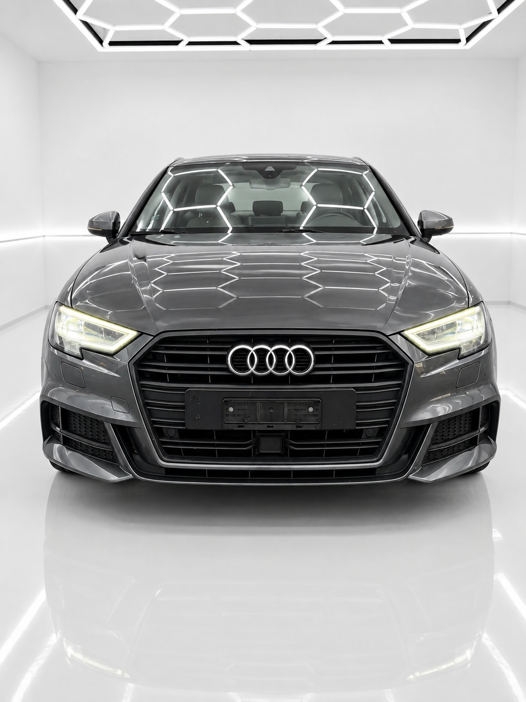 AUDI A3 Sportback 1.5 TFSI S-tronic Sport-image-1