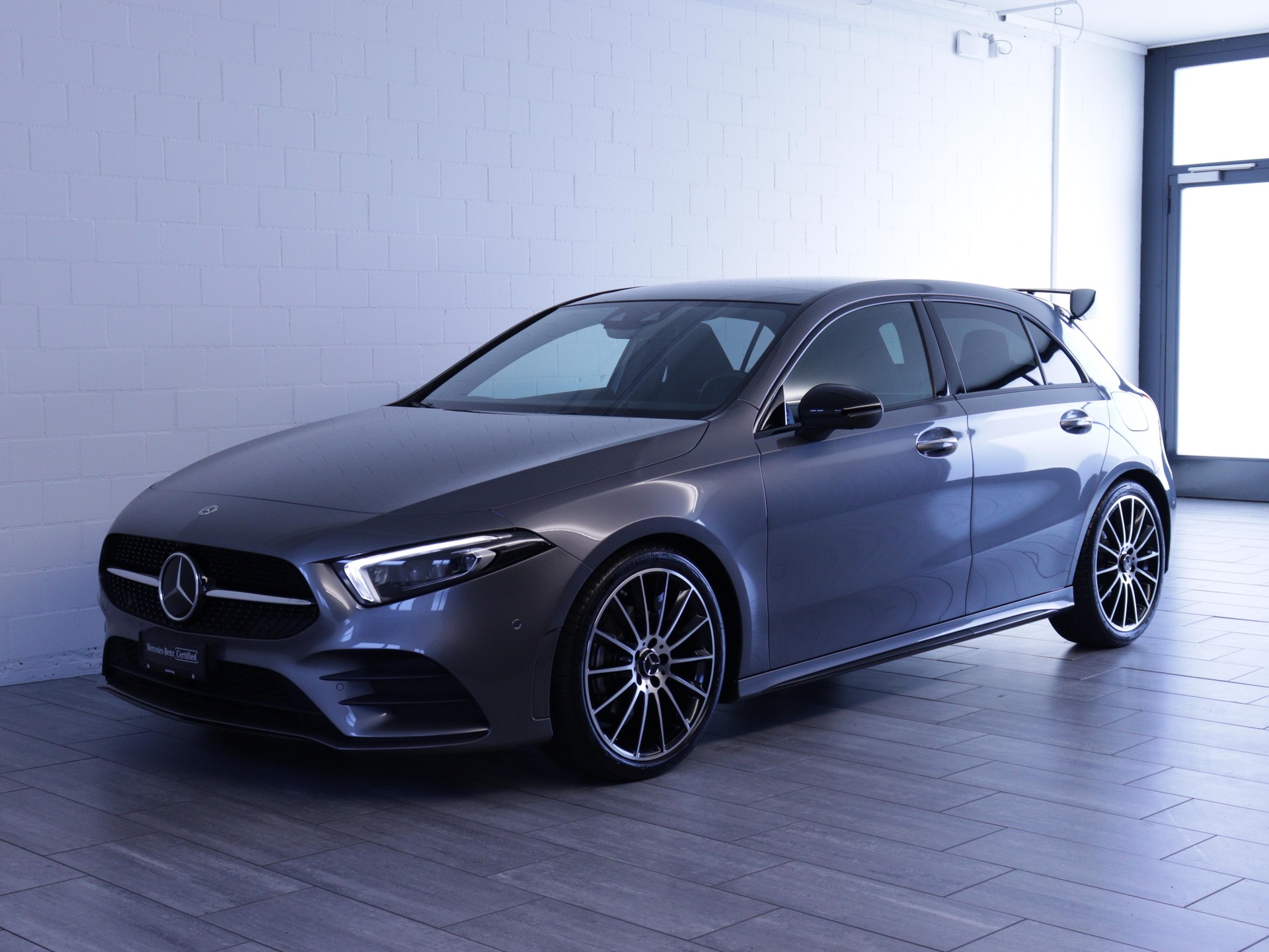 MERCEDES-BENZ A 180 Night Star AMG Line-image-0