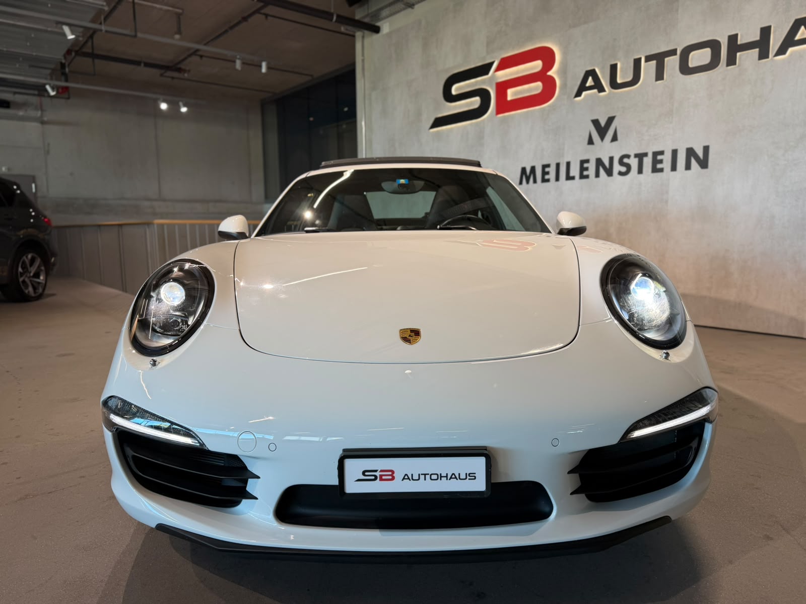PORSCHE 911 Carrera 4S PDK (CH)-image-3