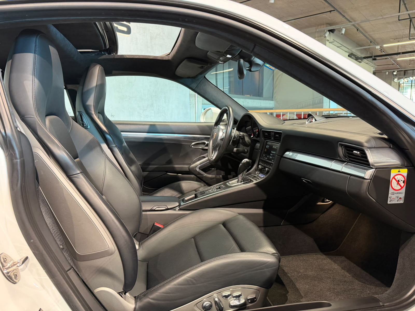 PORSCHE 911 Carrera 4S PDK (CH)-image-16