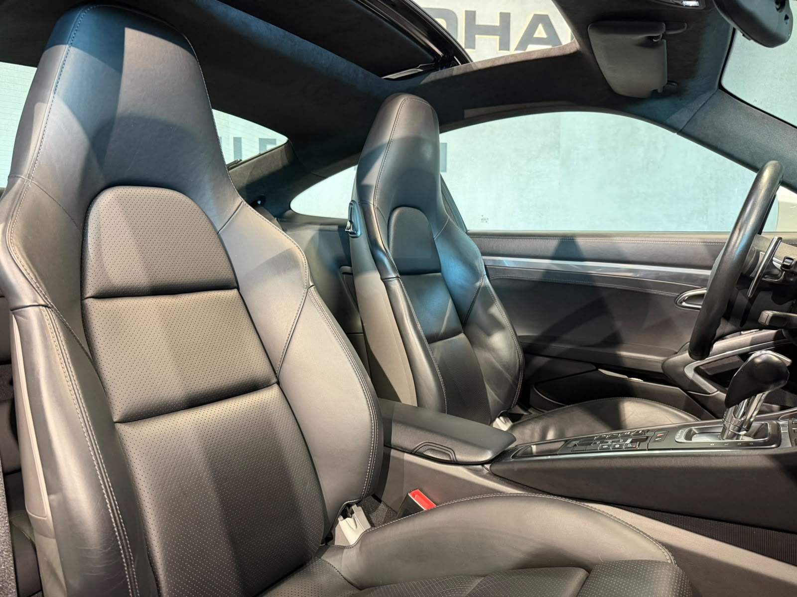PORSCHE 911 Carrera 4S PDK (CH)-image-19