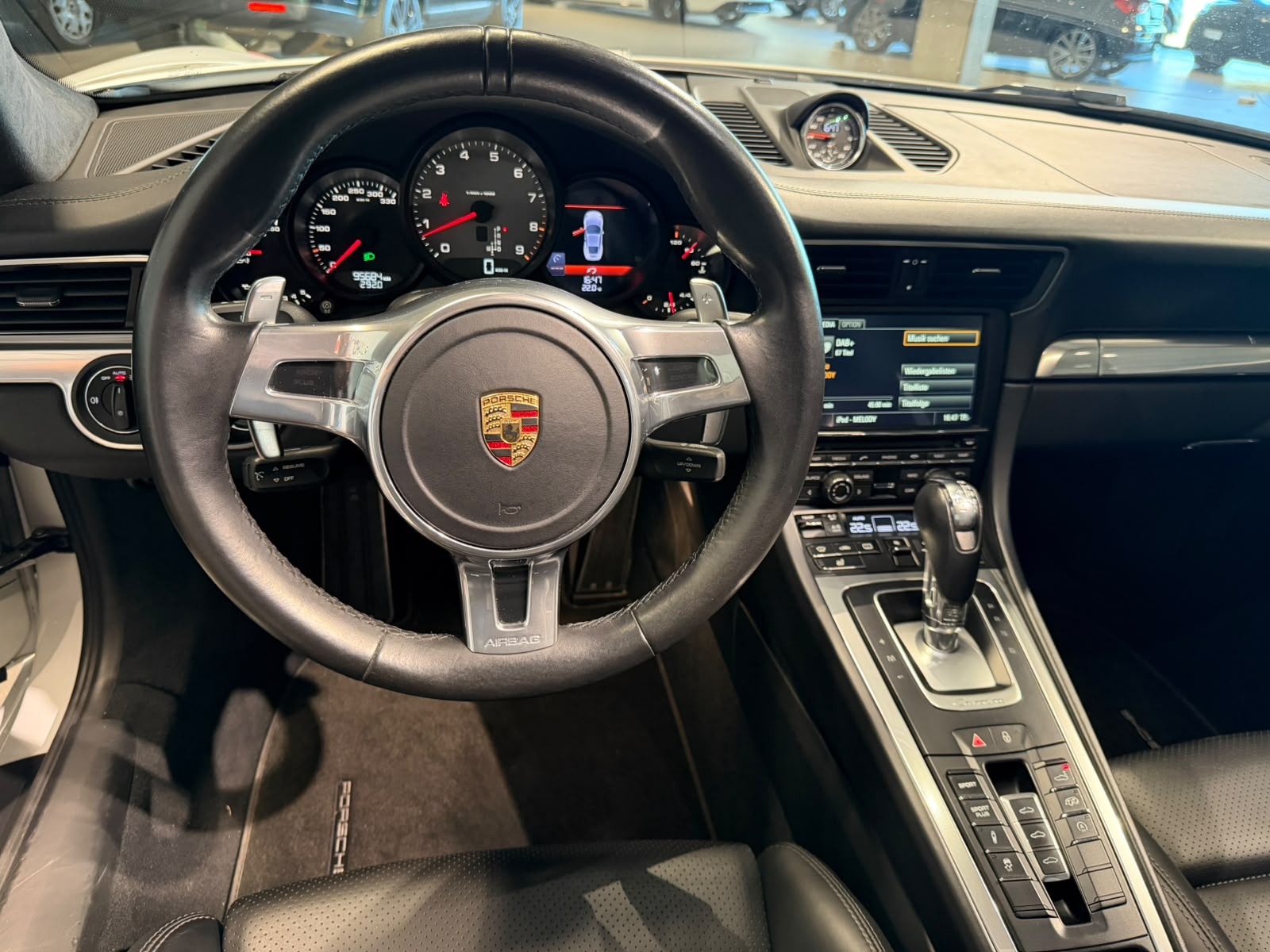 PORSCHE 911 Carrera 4S PDK (CH)-image-25