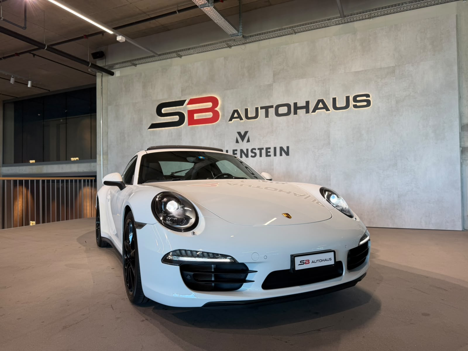 PORSCHE 911 Carrera 4S PDK (CH)-image-7