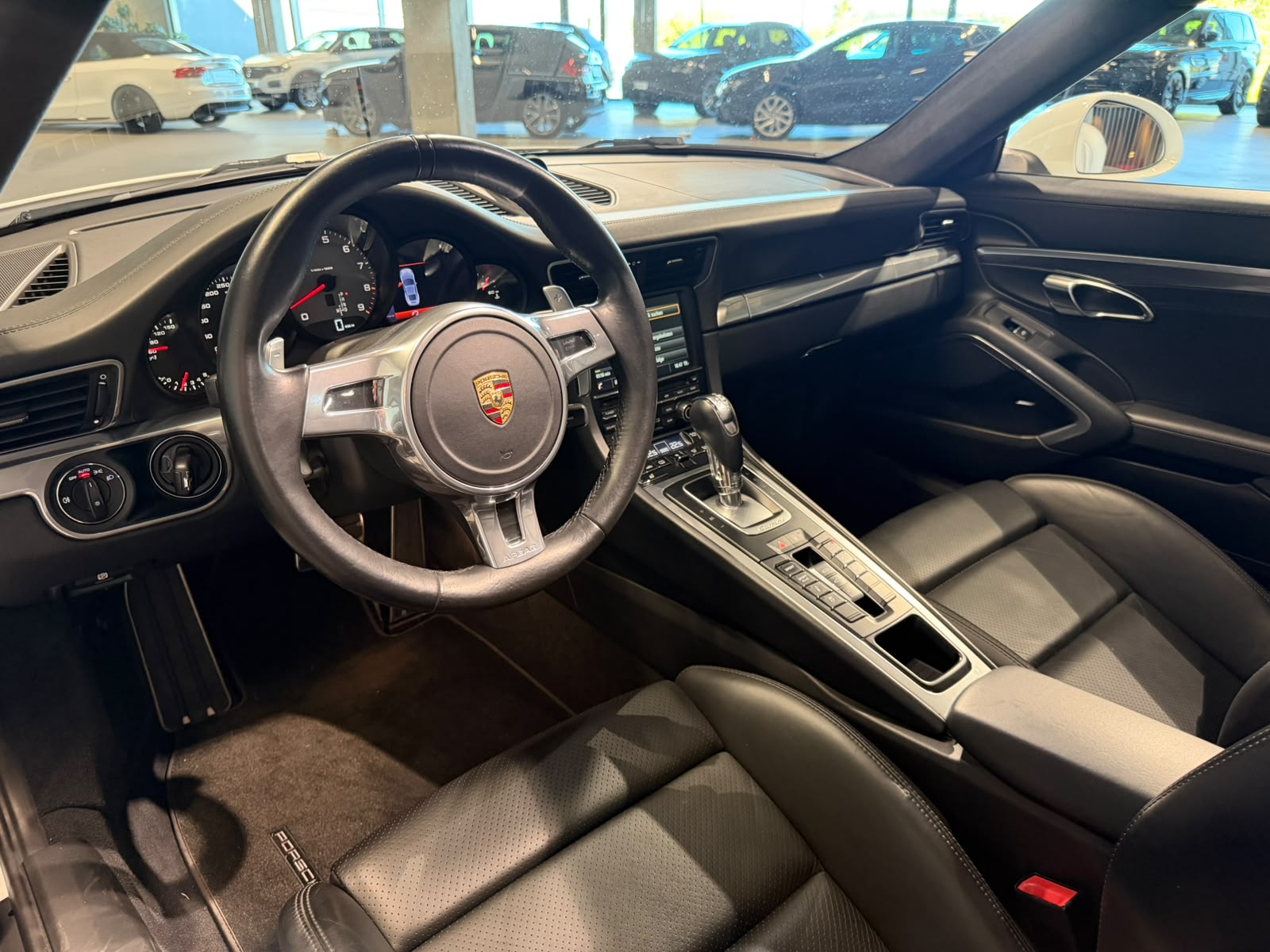 PORSCHE 911 Carrera 4S PDK (CH)-image-24