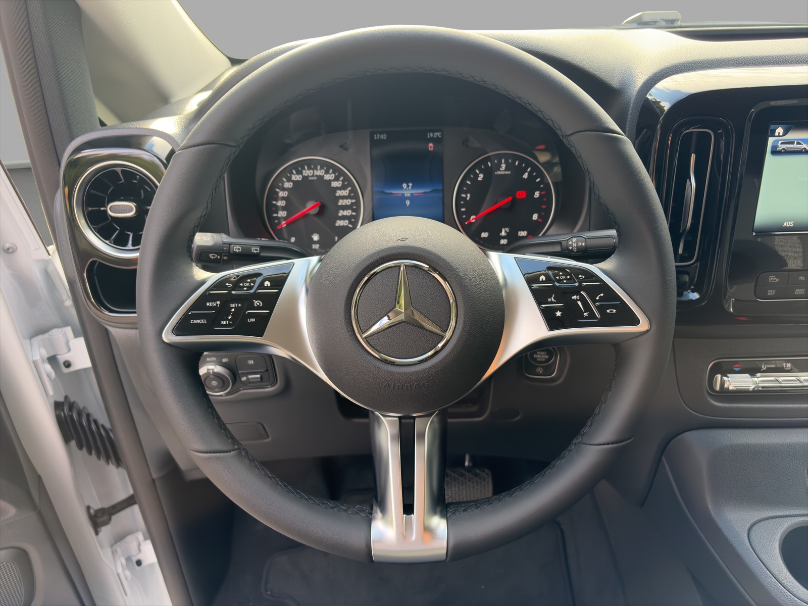 MERCEDES-BENZ Vito 116 CDI Lang Tourer FAMILY 4M Select-image-7