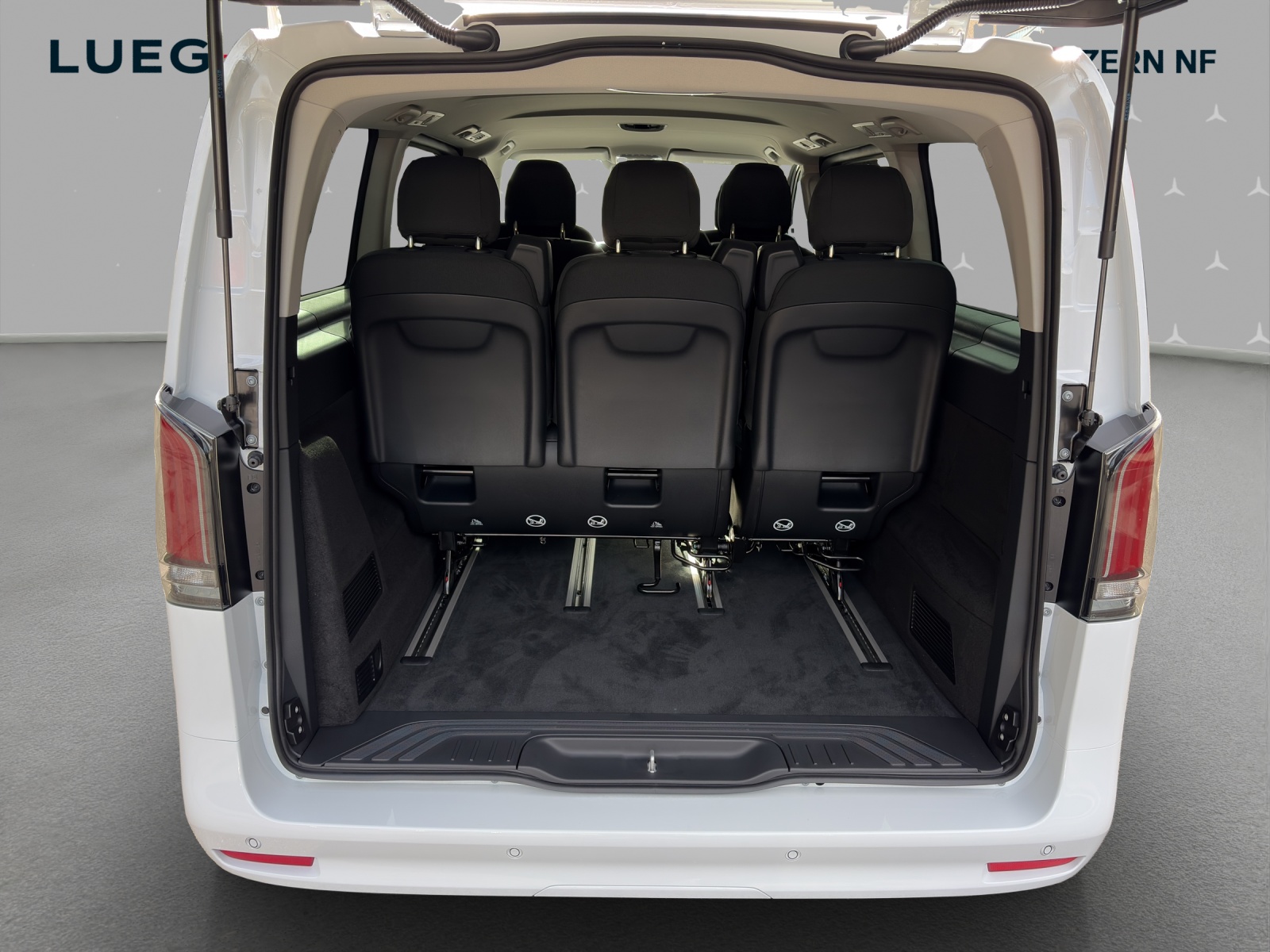 MERCEDES-BENZ Vito 116 CDI Lang Tourer FAMILY 4M Select-image-13