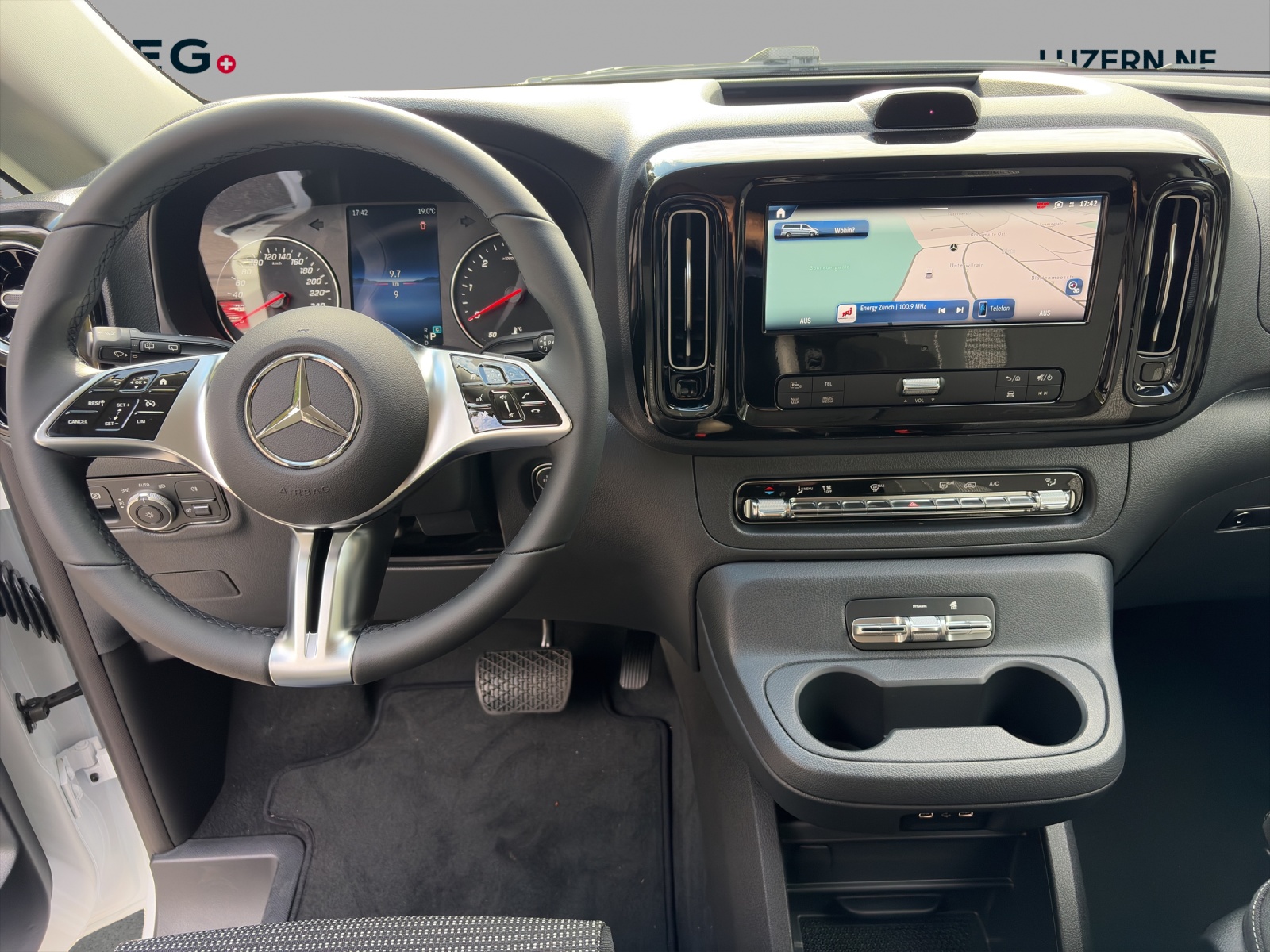 MERCEDES-BENZ Vito 116 CDI Lang Tourer FAMILY 4M Select-image-8