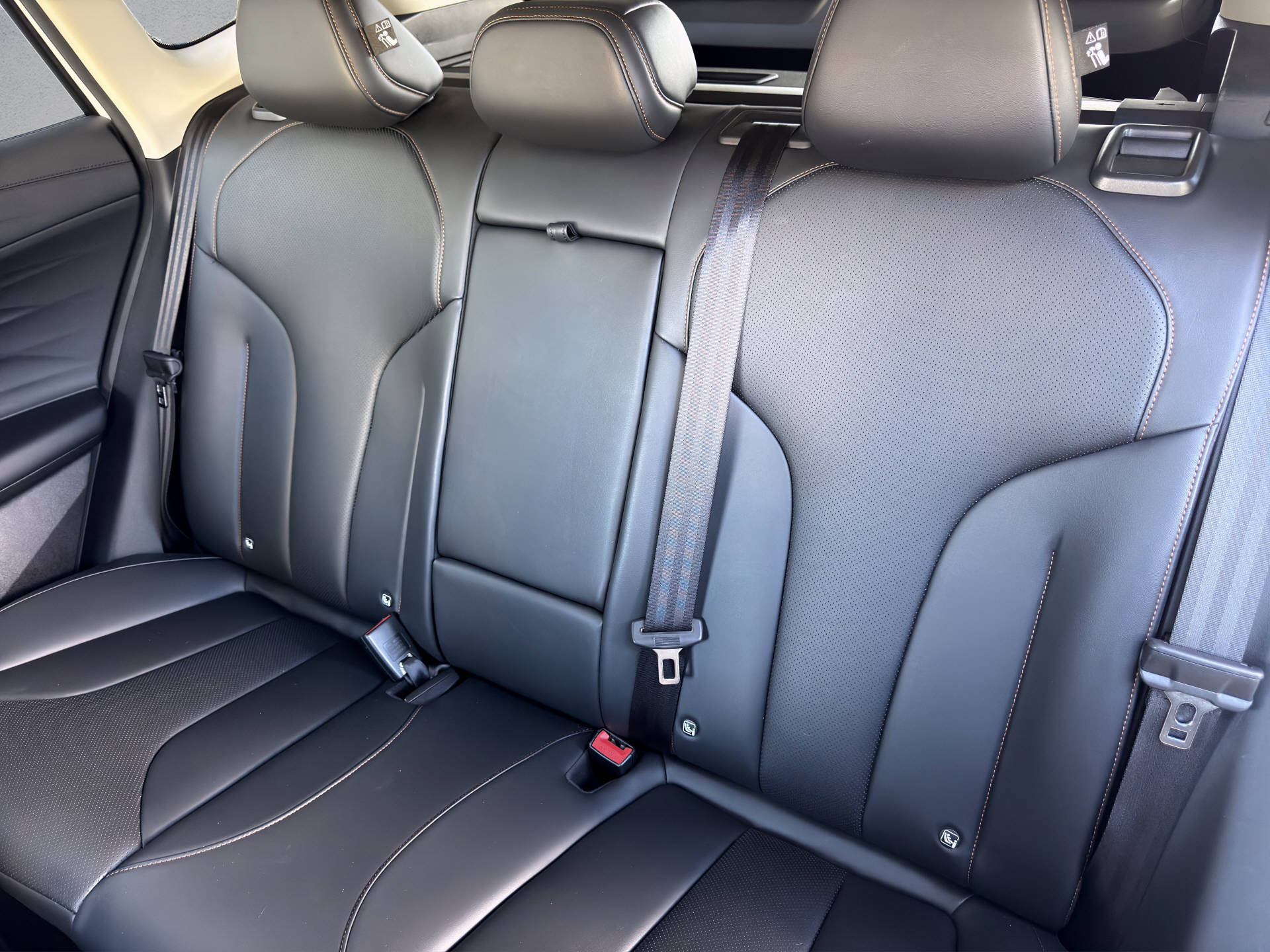 MG HS 1.5 Hybrid Luxury-image-11