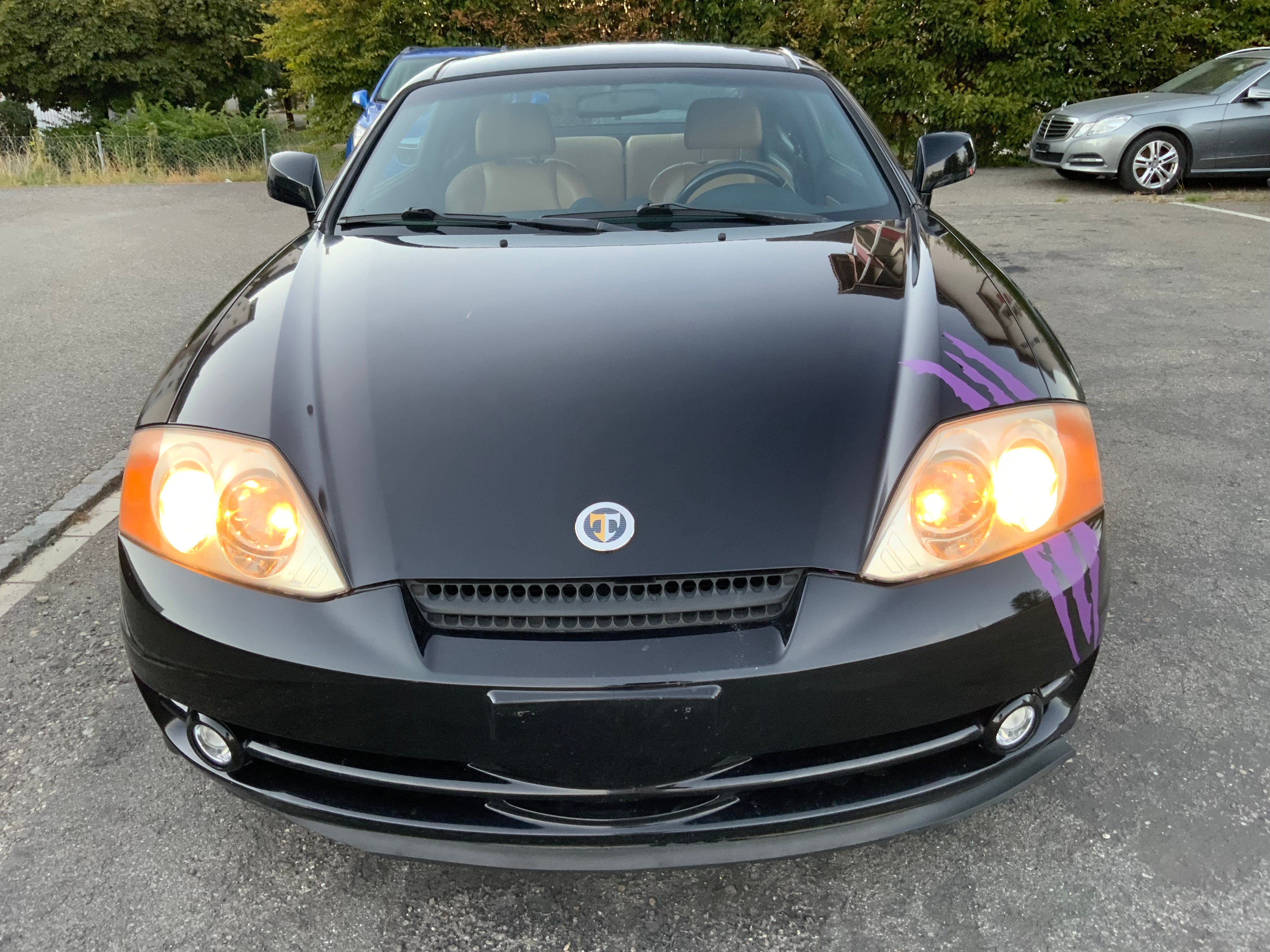 Car photo