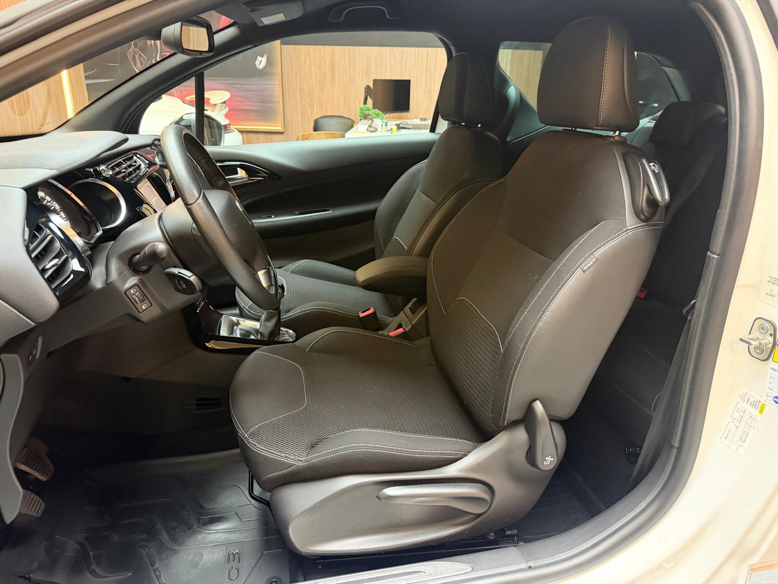 DS AUTOMOBILES Automobiles DS3 1.2 PureTech So Chic-image-10