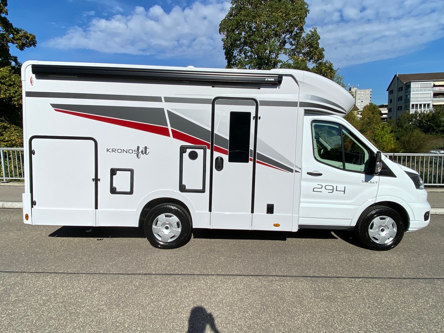 ROLLER TEAM Kronos Fit 294 TL, Ford Transit 2.0TDCi 165PS Automat-showroom-element-1