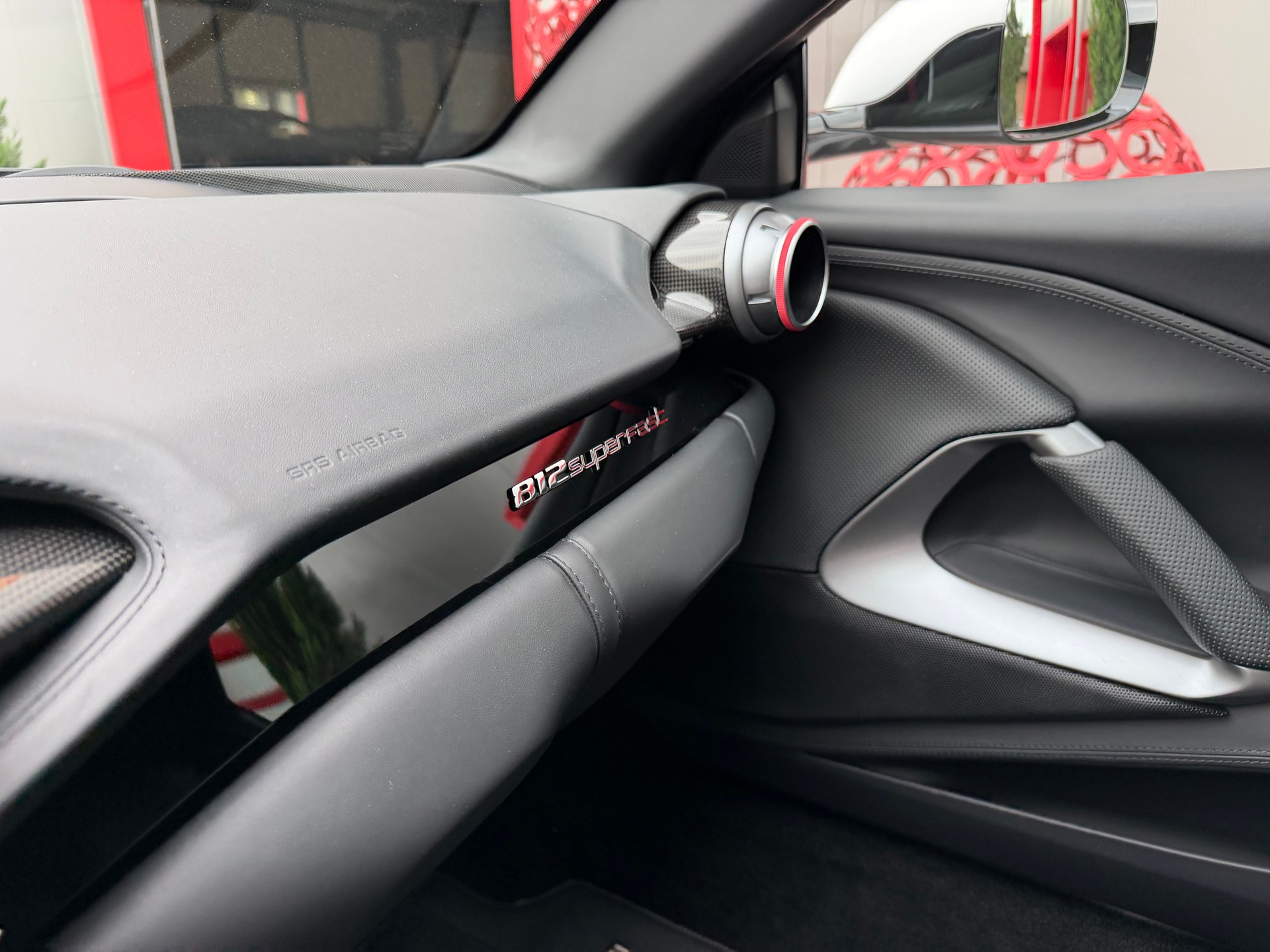 FERRARI 812 Superfast-image-21