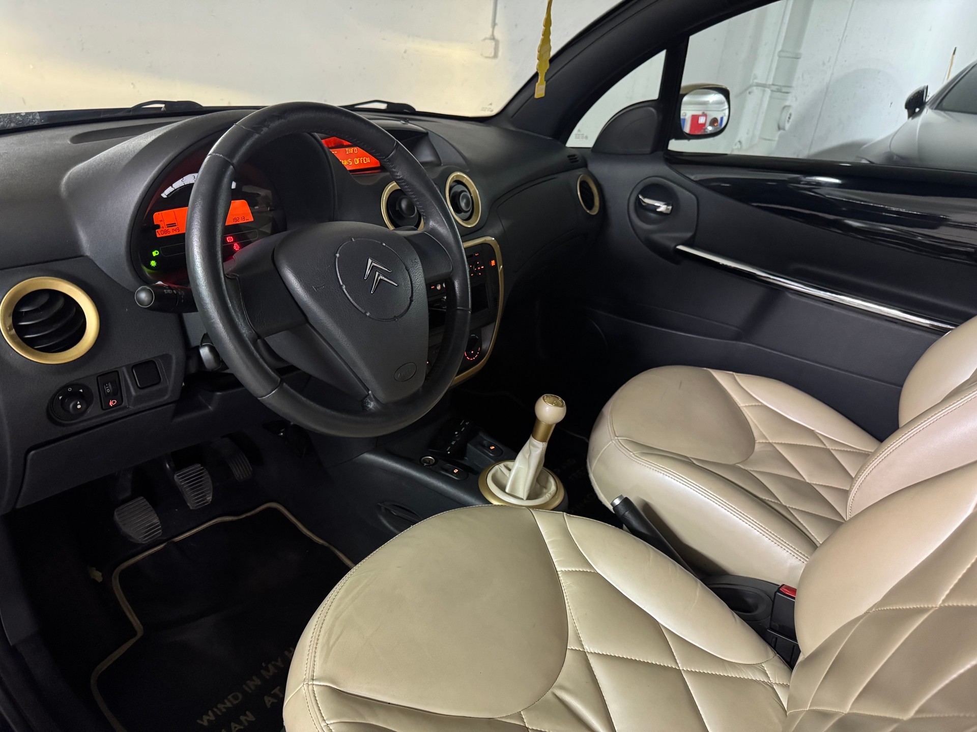 CITROEN C3 Pluriel 1.4 HDi Pinko-image-7