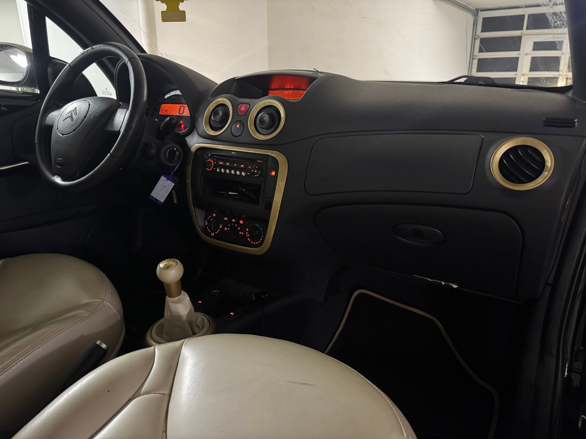 CITROEN C3 Pluriel 1.4 HDi Pinko-image-10