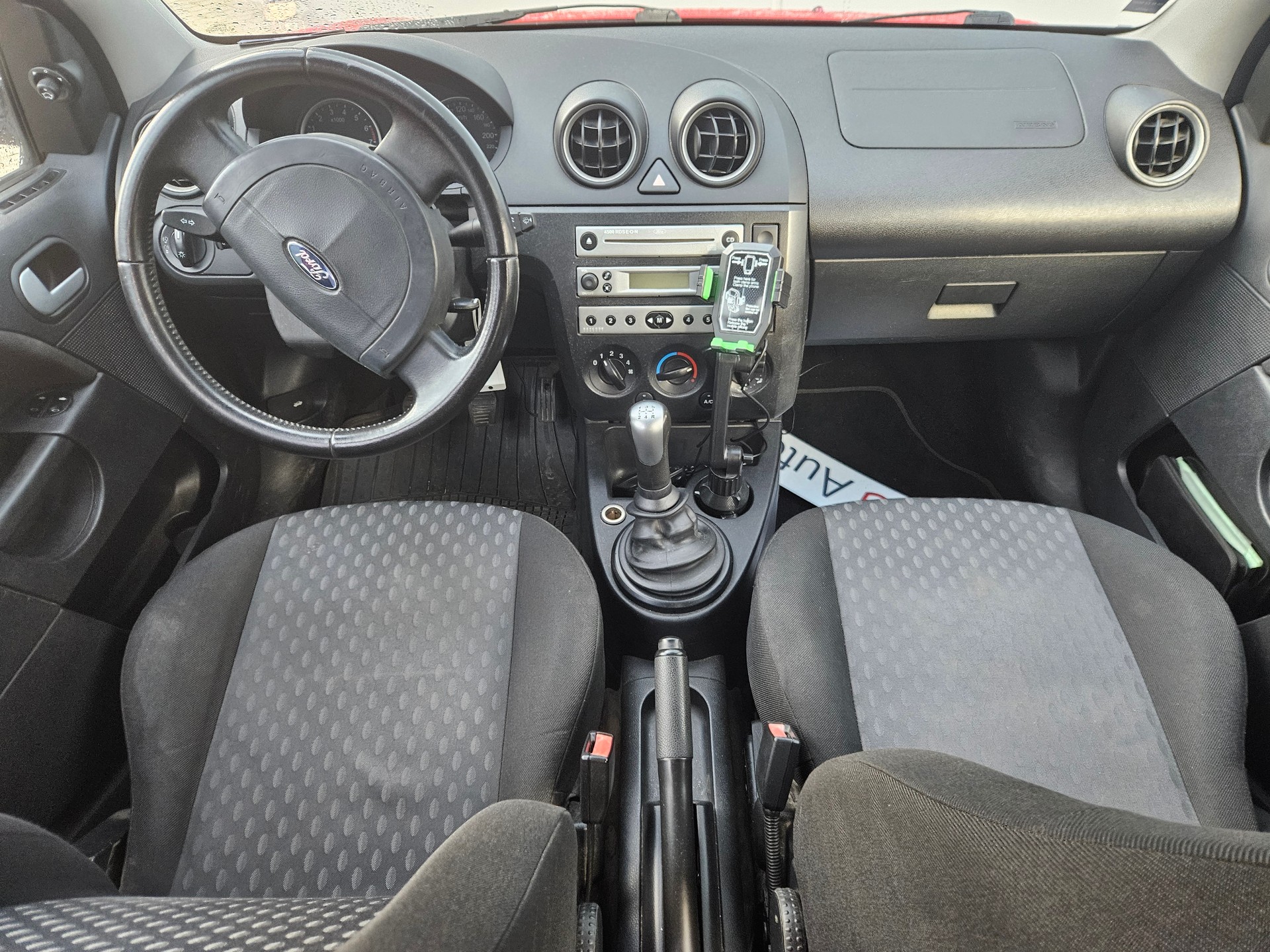 FORD Fiesta 1.4 16V Trend-image-3