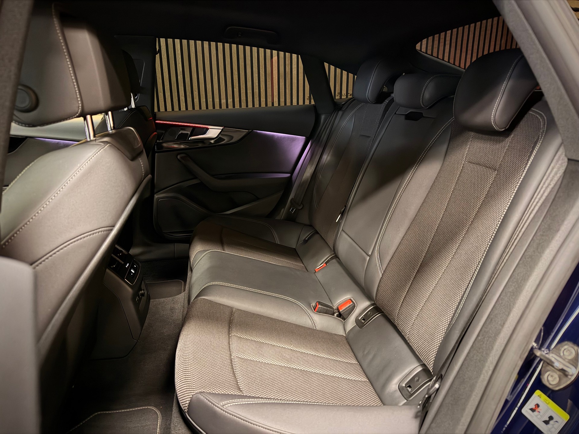 AUDI A5 Sportback 45 TFSI S-Line S-tronic quattro-image-17