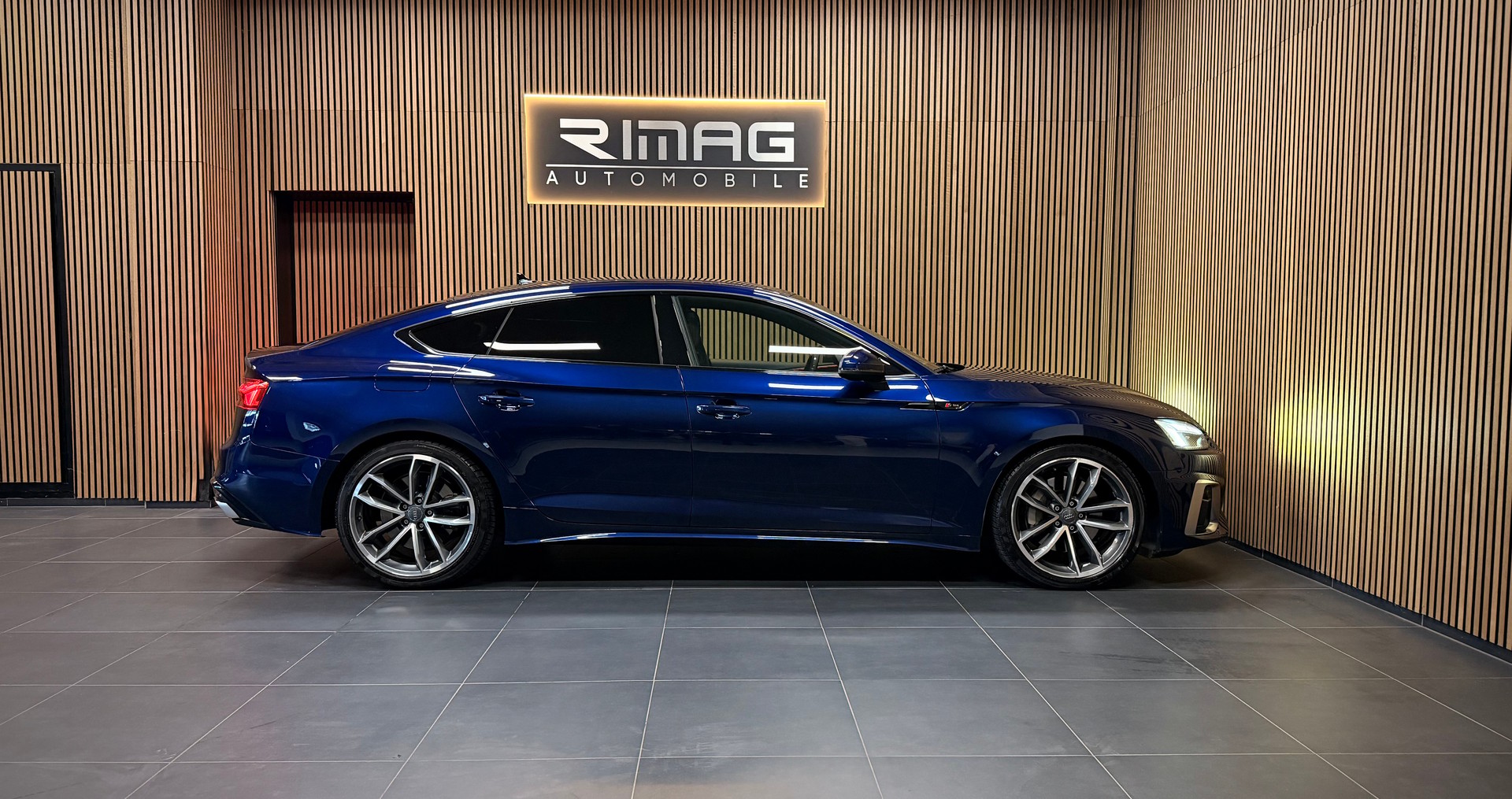 AUDI A5 Sportback 45 TFSI S-Line S-tronic quattro-image-11