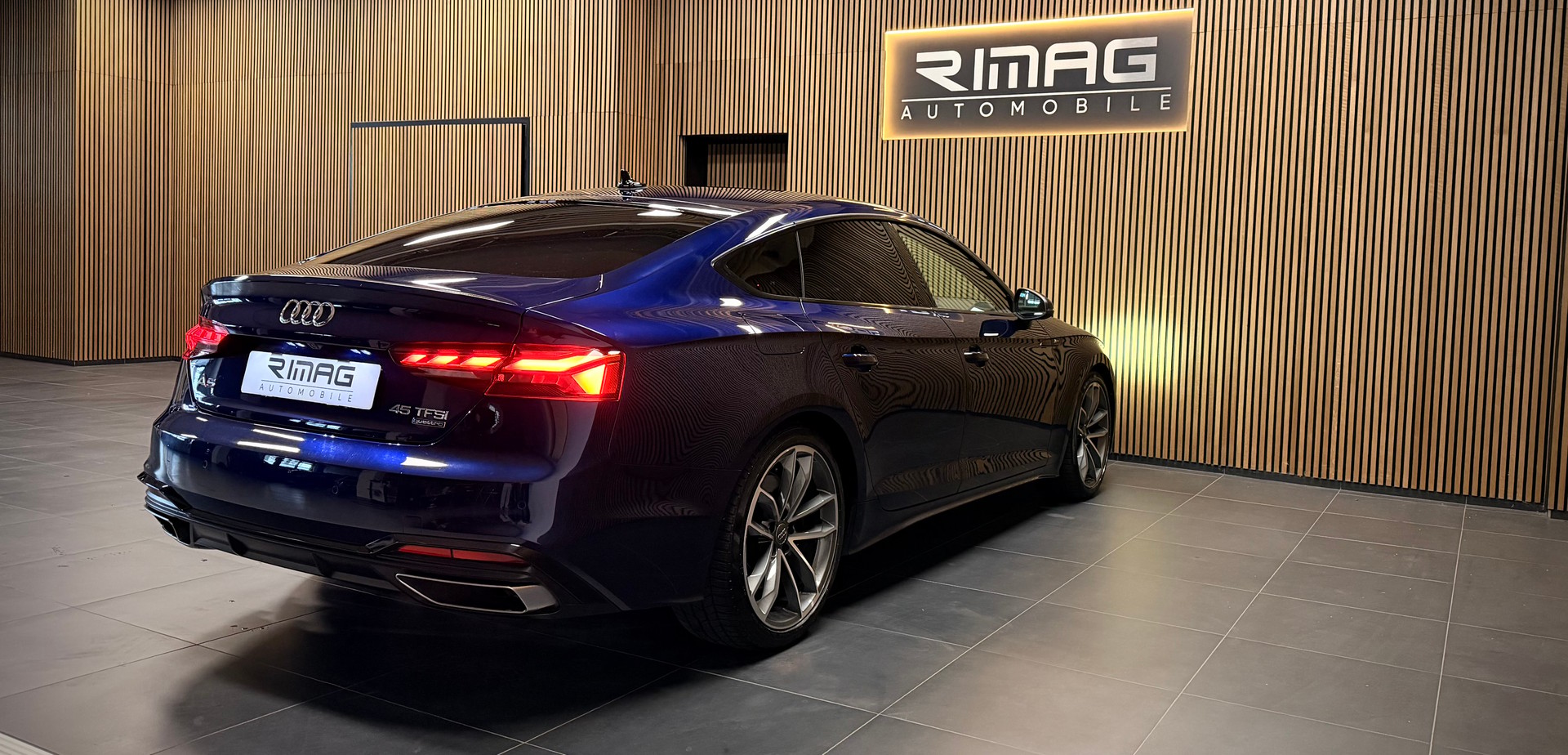 AUDI A5 Sportback 45 TFSI S-Line S-tronic quattro-image-9