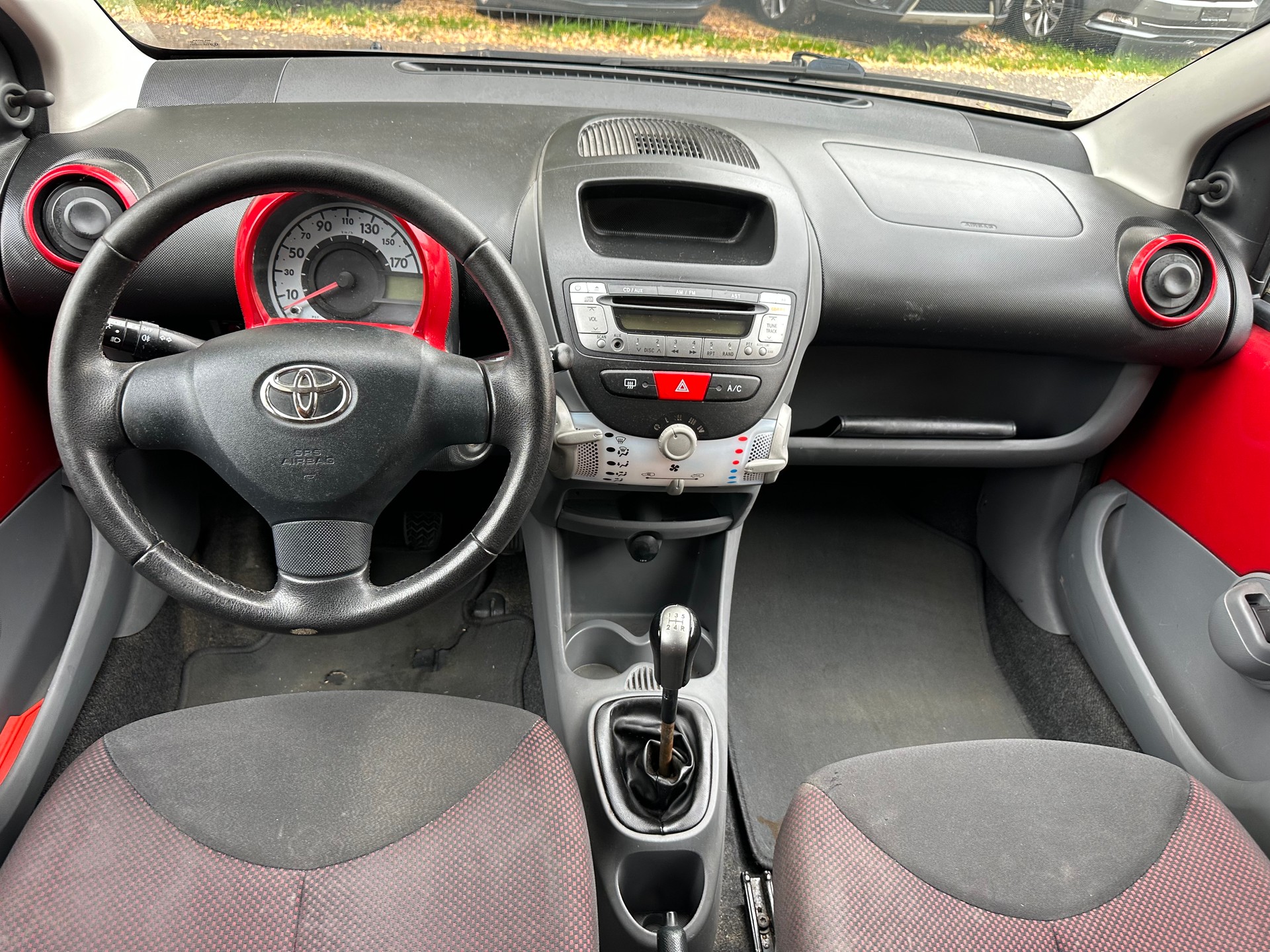 TOYOTA Aygo 1.0 Linea Sol-image-8