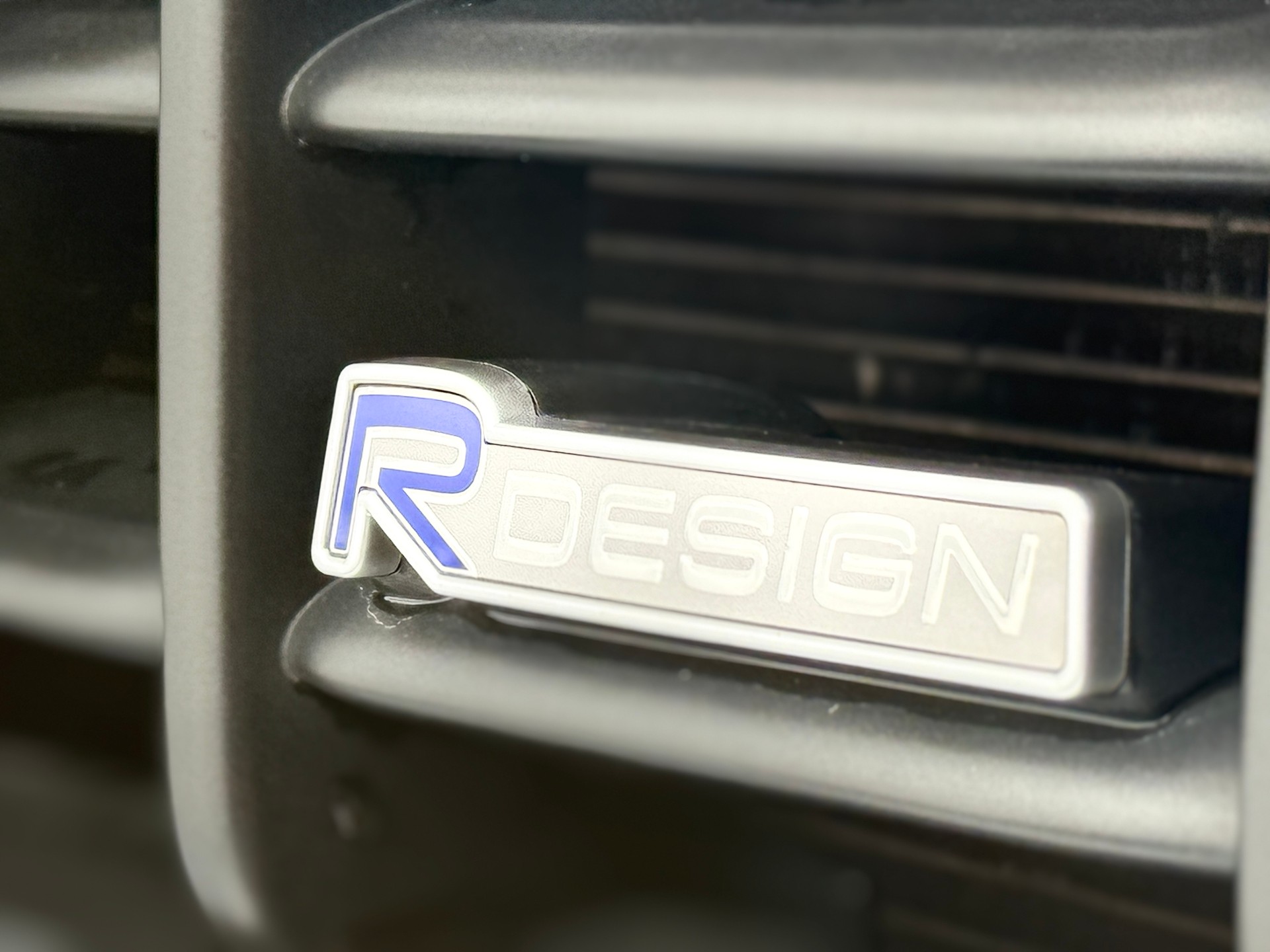 VOLVO XC60 D5 AWD R-Design Geartronic-image-7