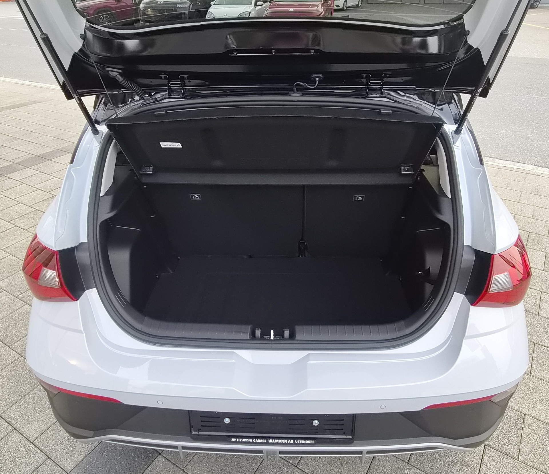 HYUNDAI i20 1.0 T-GDi Amplia GO! DCT-image-11