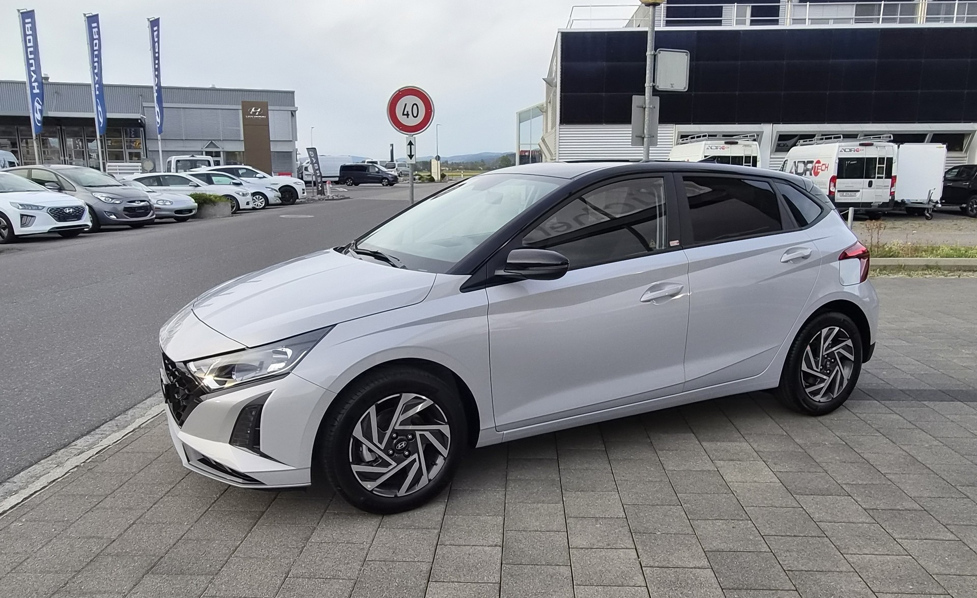 HYUNDAI i20 1.0 T-GDi Amplia GO! DCT-image-7