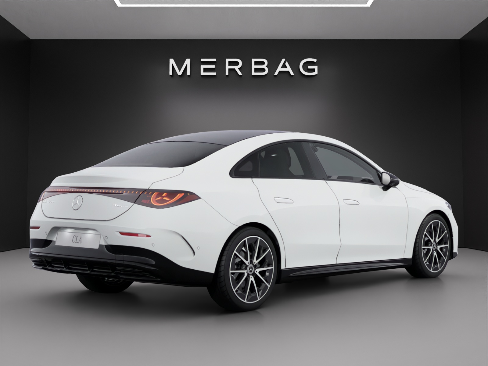 MERCEDES-BENZ CLA 220 8G-DCT 4Matic-image-4