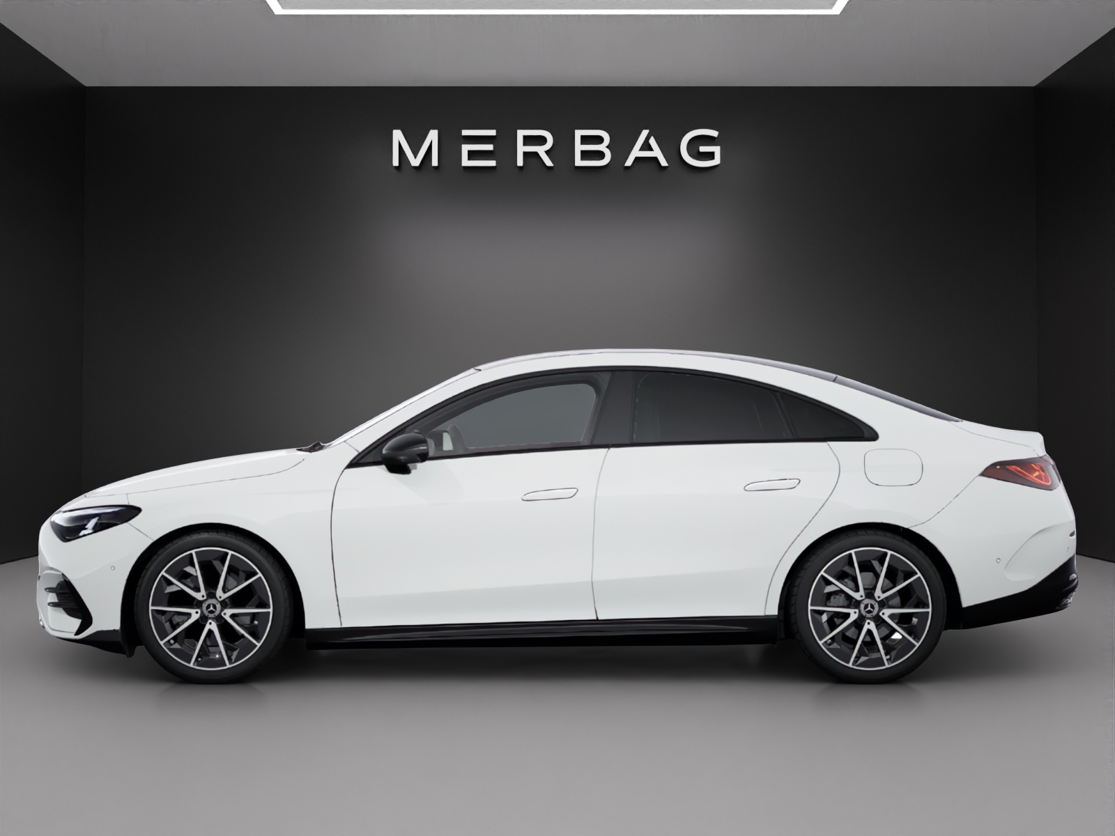 MERCEDES-BENZ CLA 220 8G-DCT 4Matic-image-1