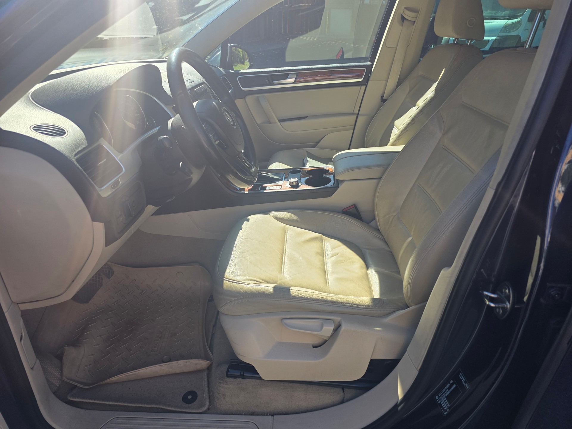 VW Touareg 3.0 TDI BlueMotion Technology Tiptronic-image-10