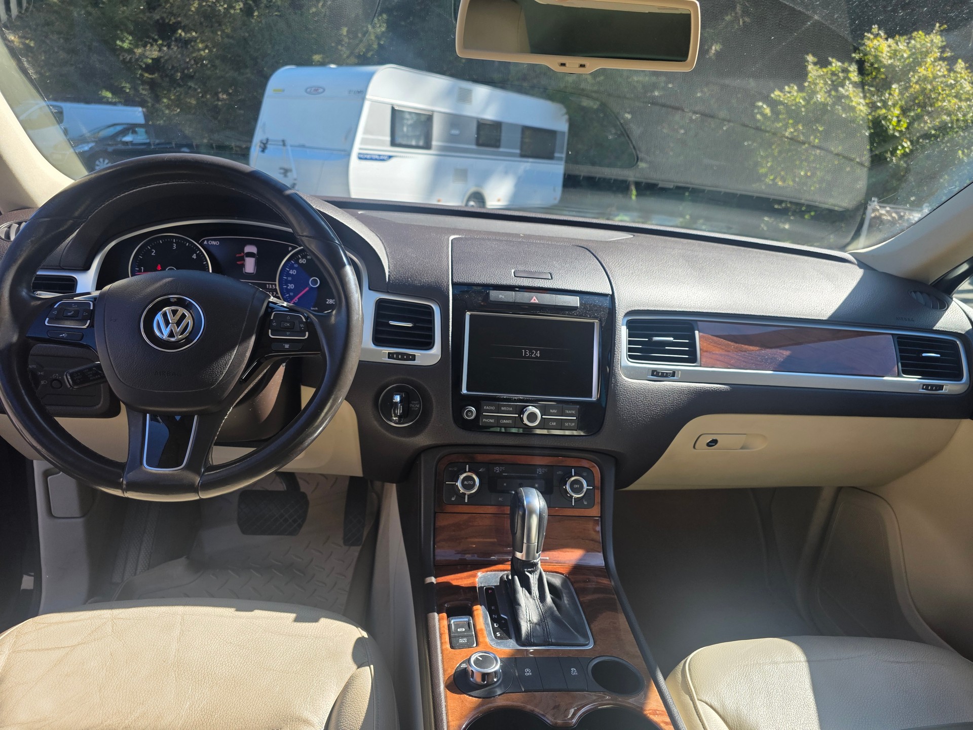 VW Touareg 3.0 TDI BlueMotion Technology Tiptronic-image-8