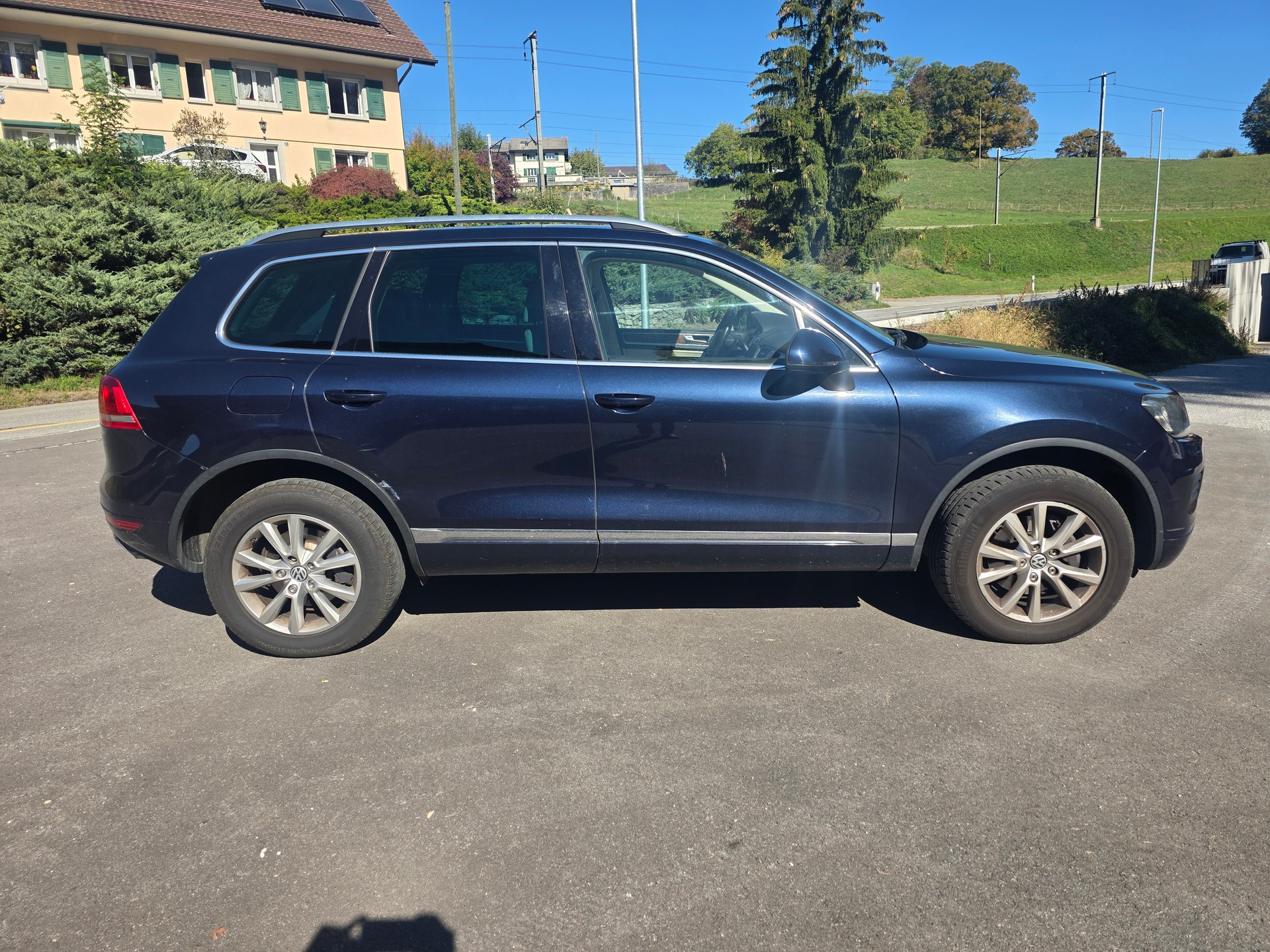 VW Touareg 3.0 TDI BlueMotion Technology Tiptronic-image-4