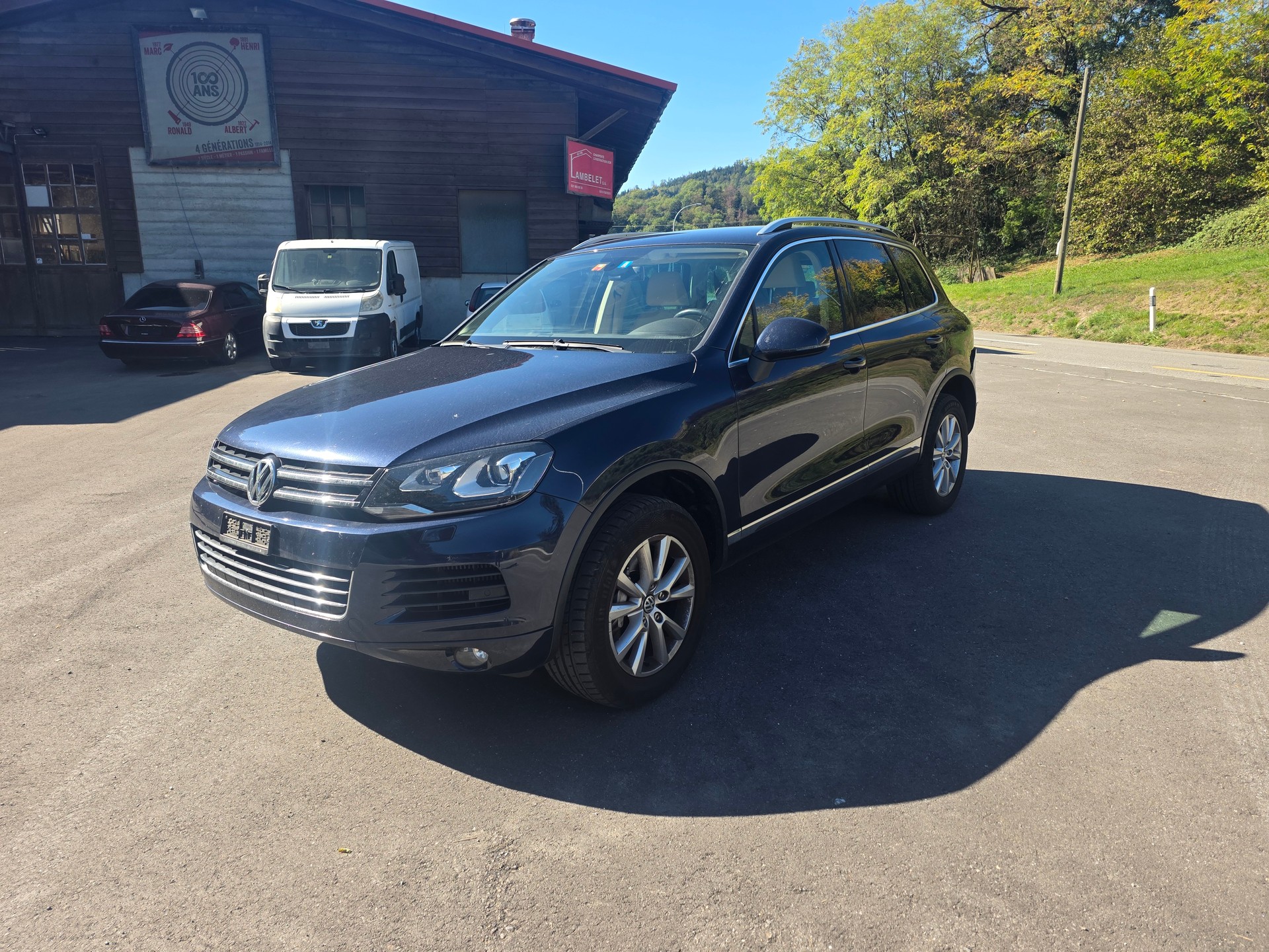 VW Touareg 3.0 TDI BlueMotion Technology Tiptronic-image-3