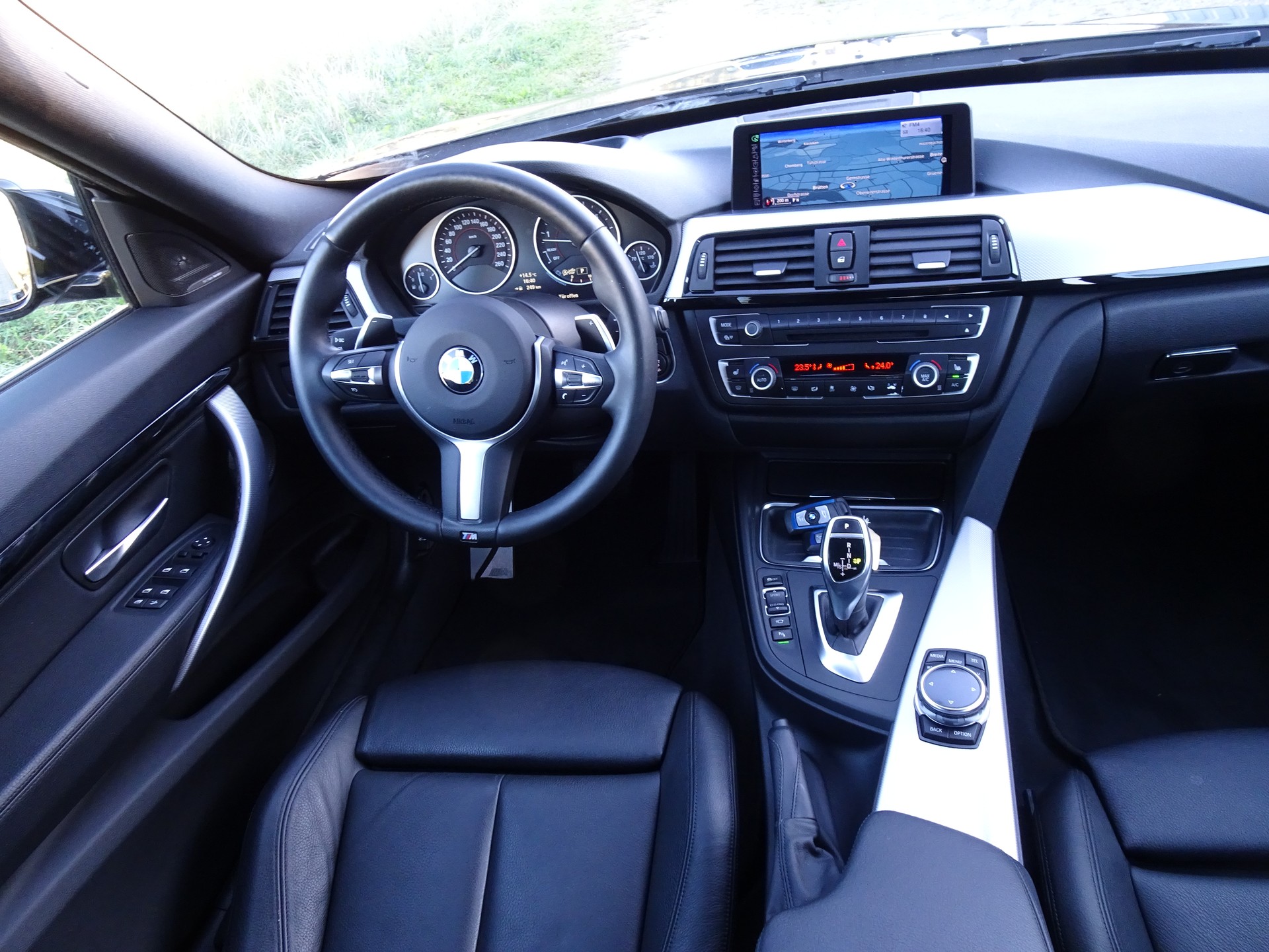 BMW 335i GT xDrive Steptronic M-Sportpaket-image-13