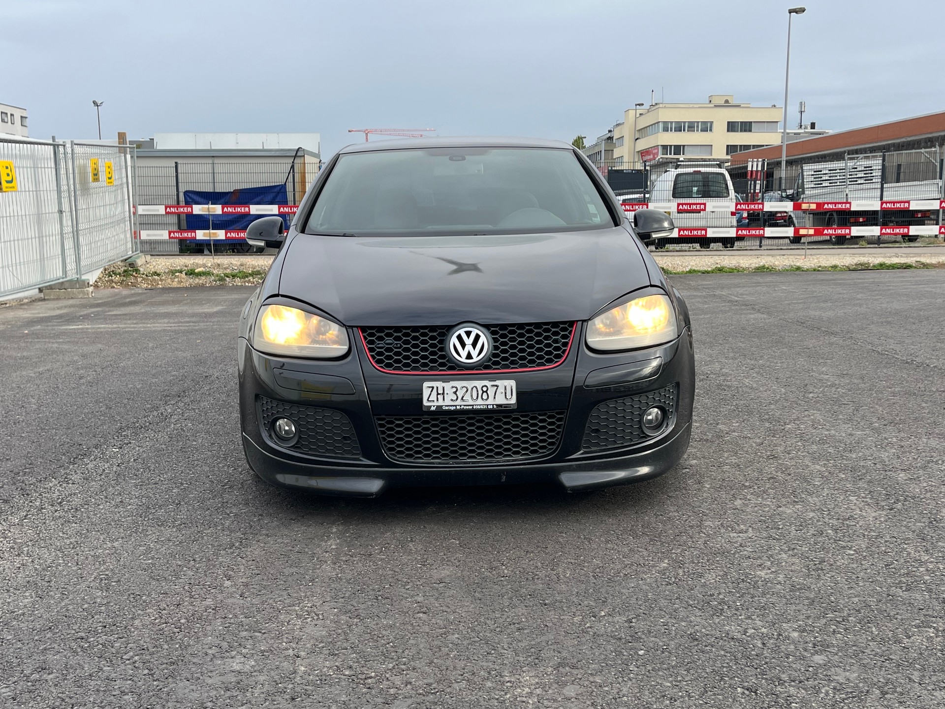 VW Golf 2.0 TFSI GTI-image-4