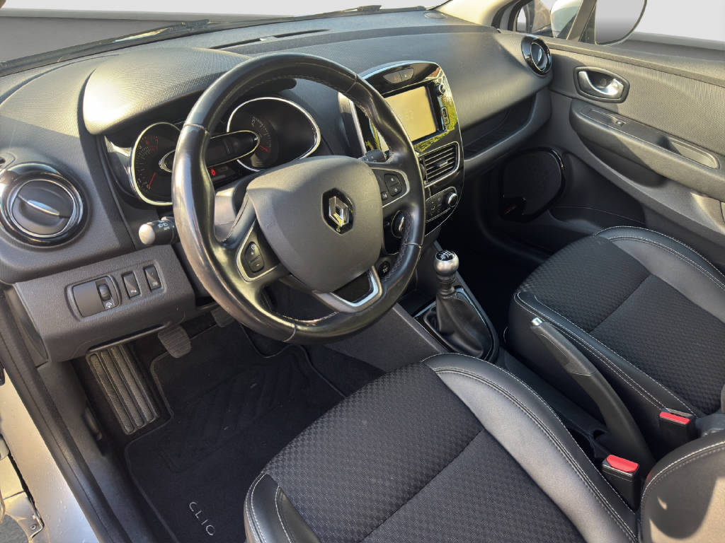 RENAULT Clio Grandtour 1.2 TCe 120 Intens S/S-image-7