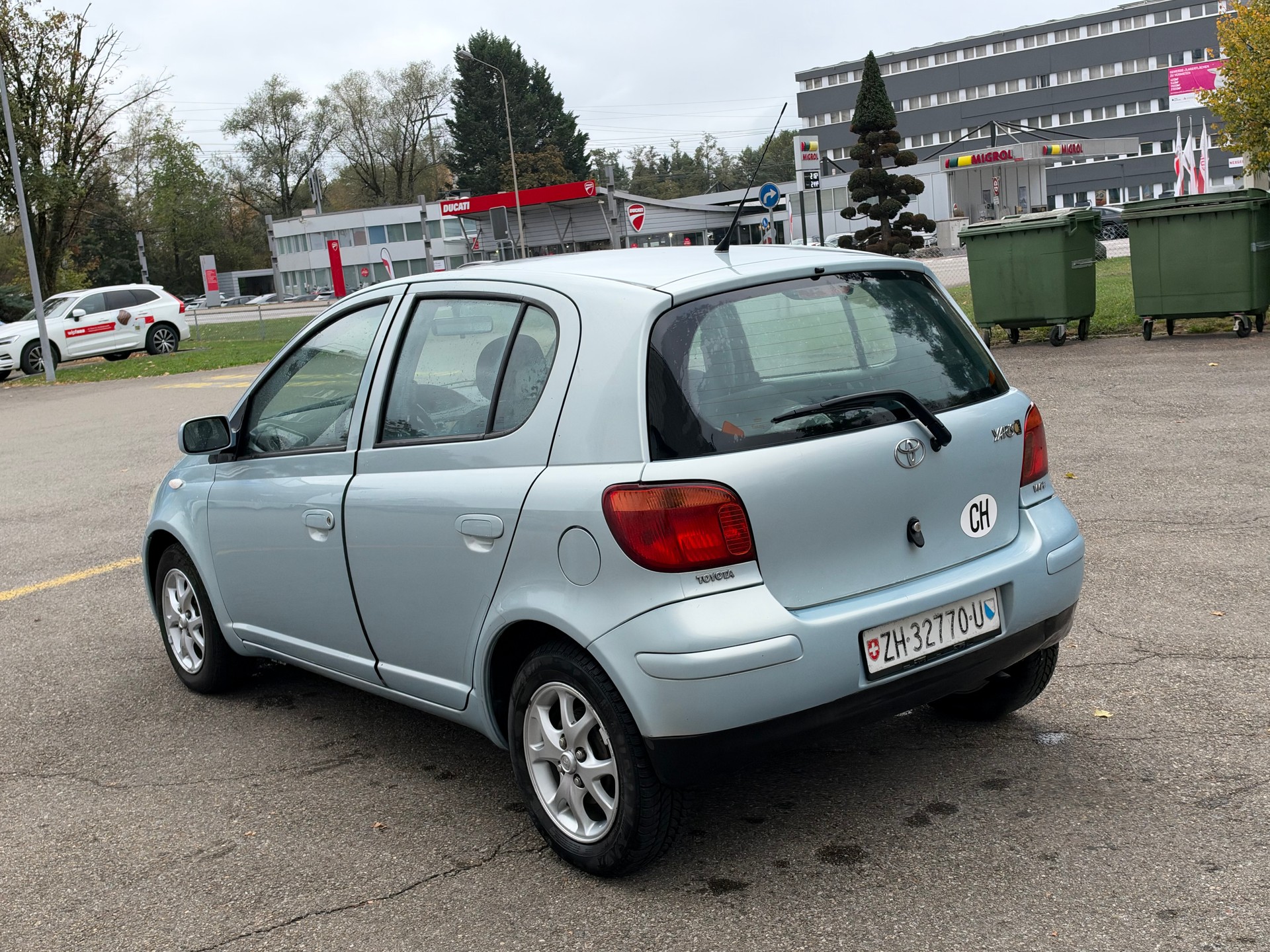 TOYOTA Yaris 1.3 Linea Sol-image-8